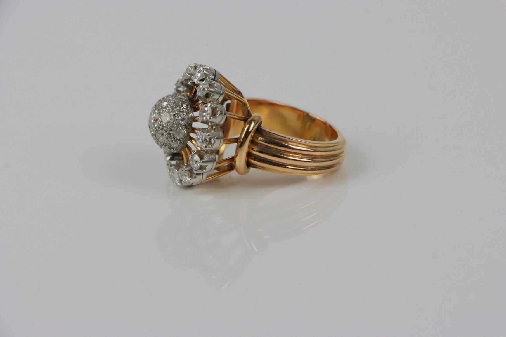 Vintage 18K Gold Diamond Flower Ring