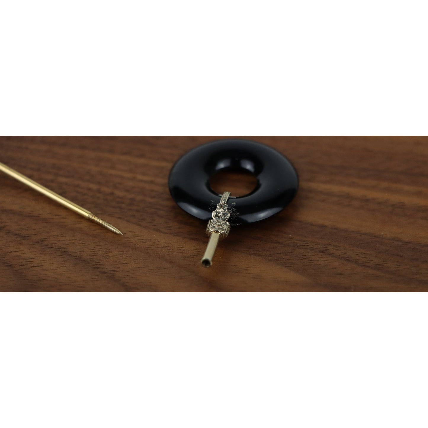 Antique Black Onyx 14K Gold Brooch Pin