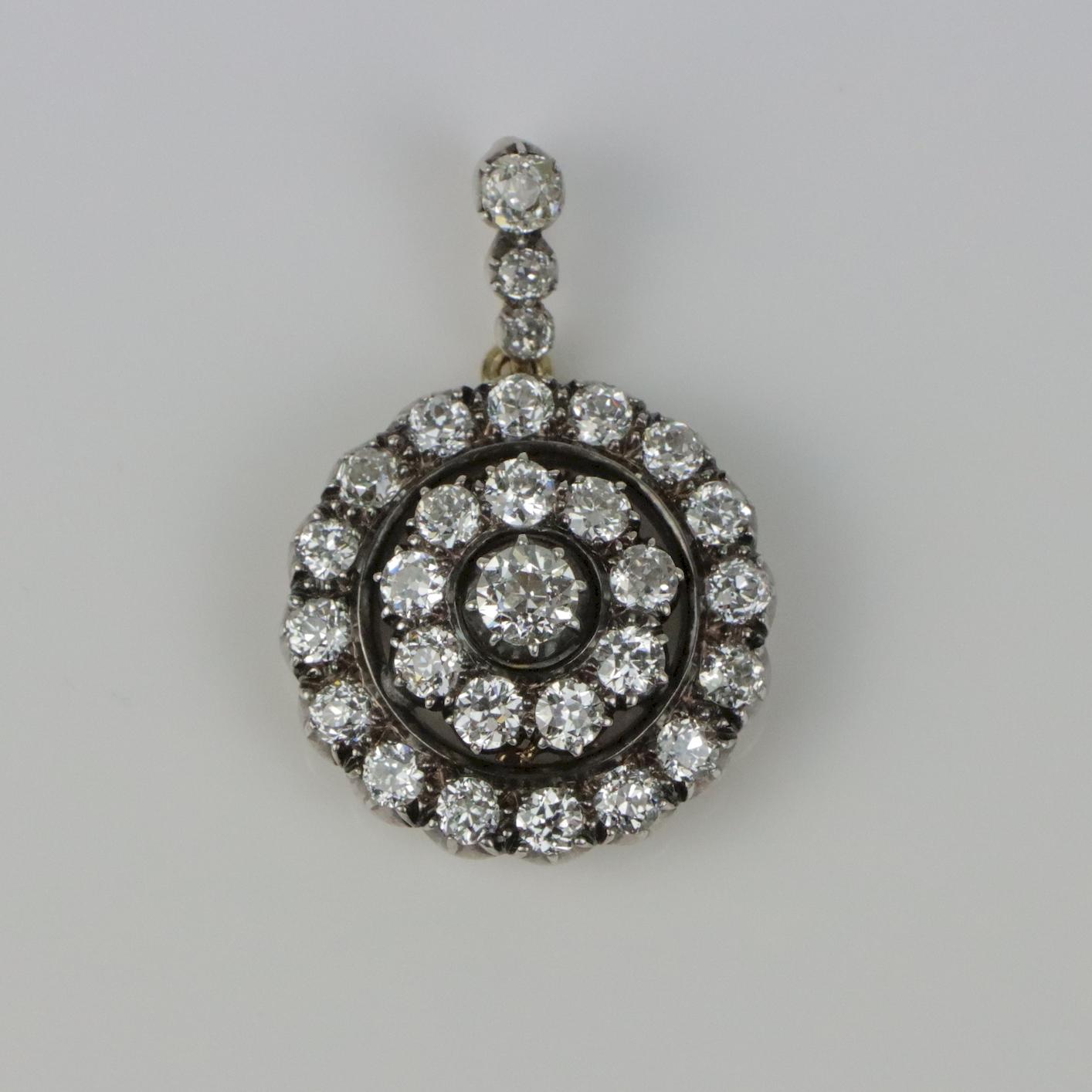 Antique Convertible Platinum 4.70 Ct Diamond Pendant Brooch