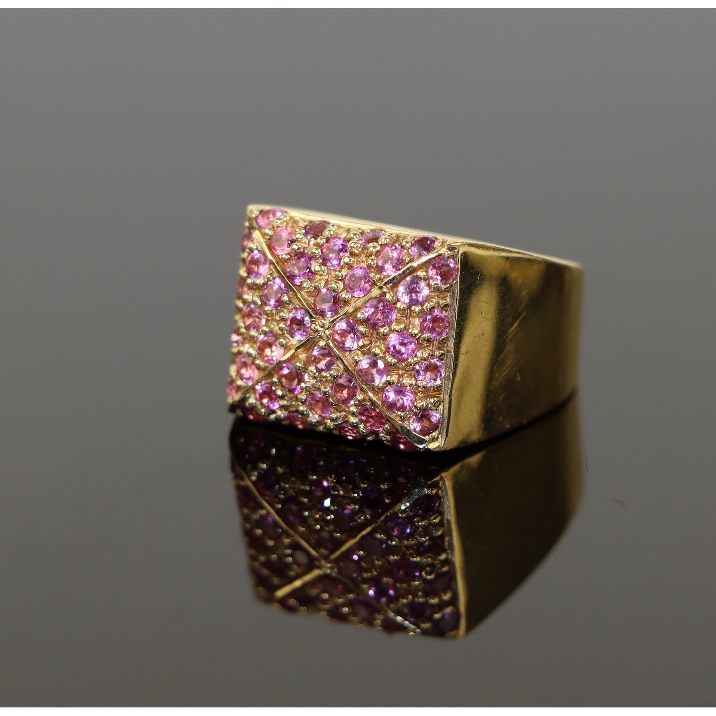 18K Gold Pink Sapphire Ring