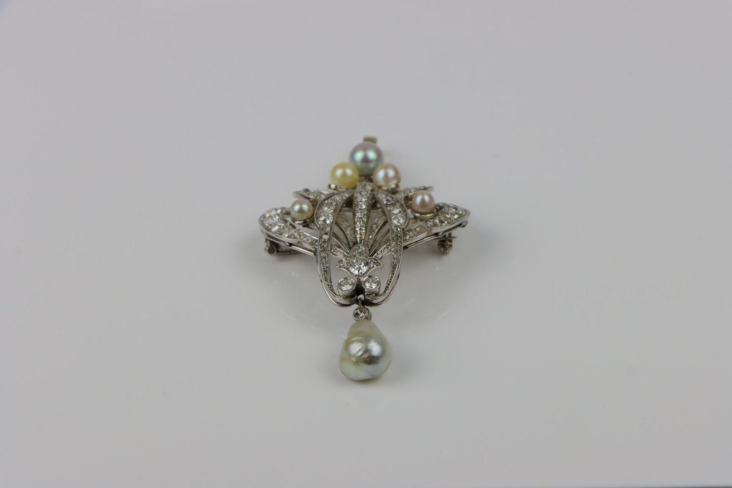 Vintage 18K White Gold Diamond Pearl Brooch