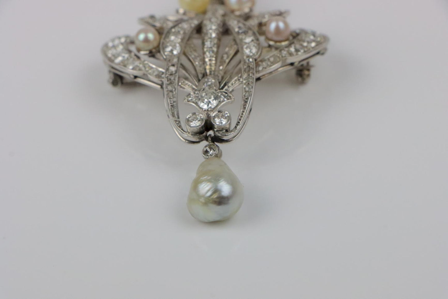 Vintage 18K White Gold Diamond Pearl Brooch