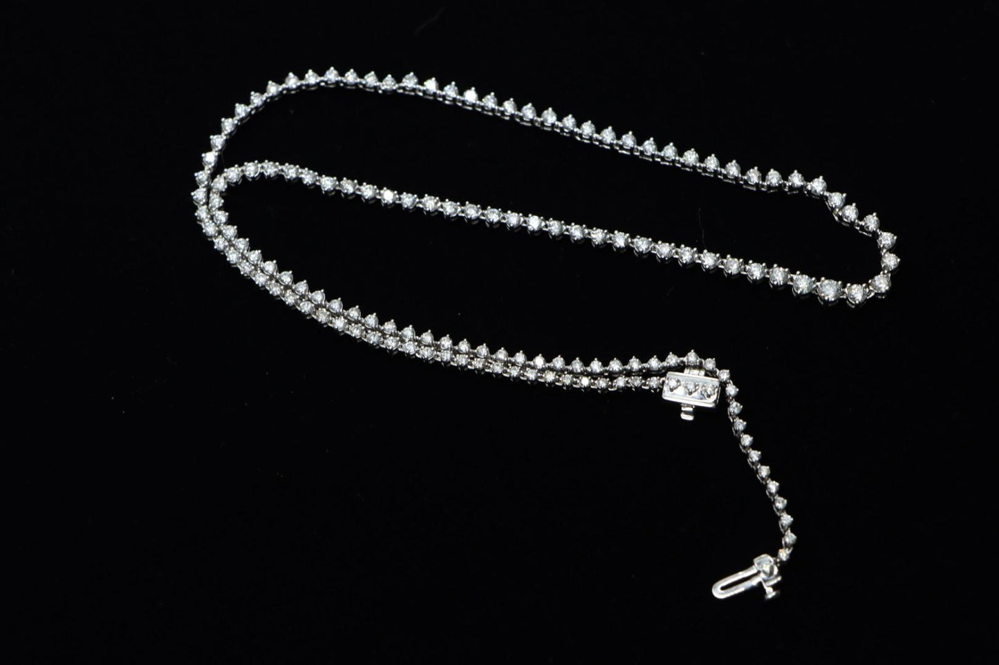 14K White Gold Diamond Necklace