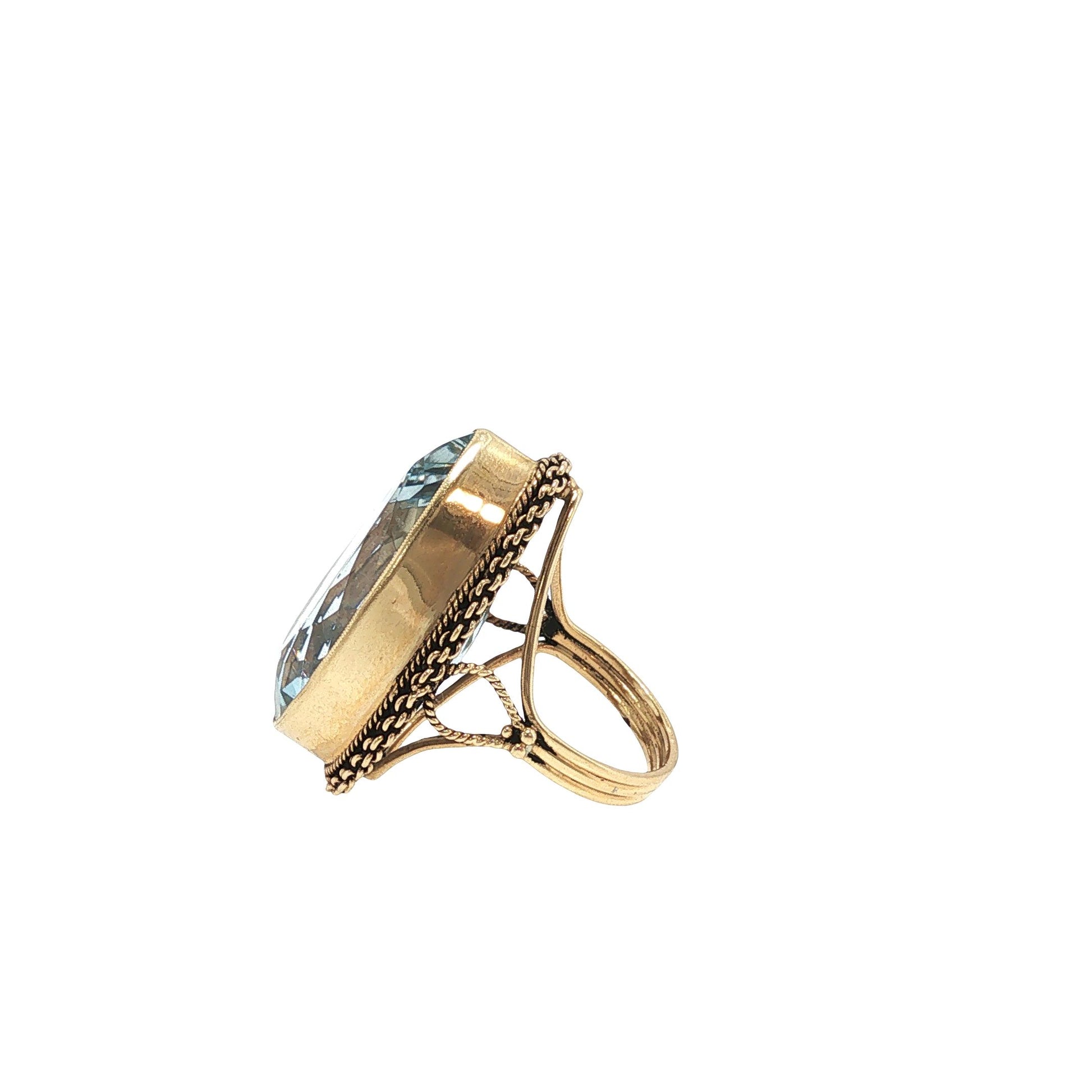 Large 14K Gold Aquamarine Ring