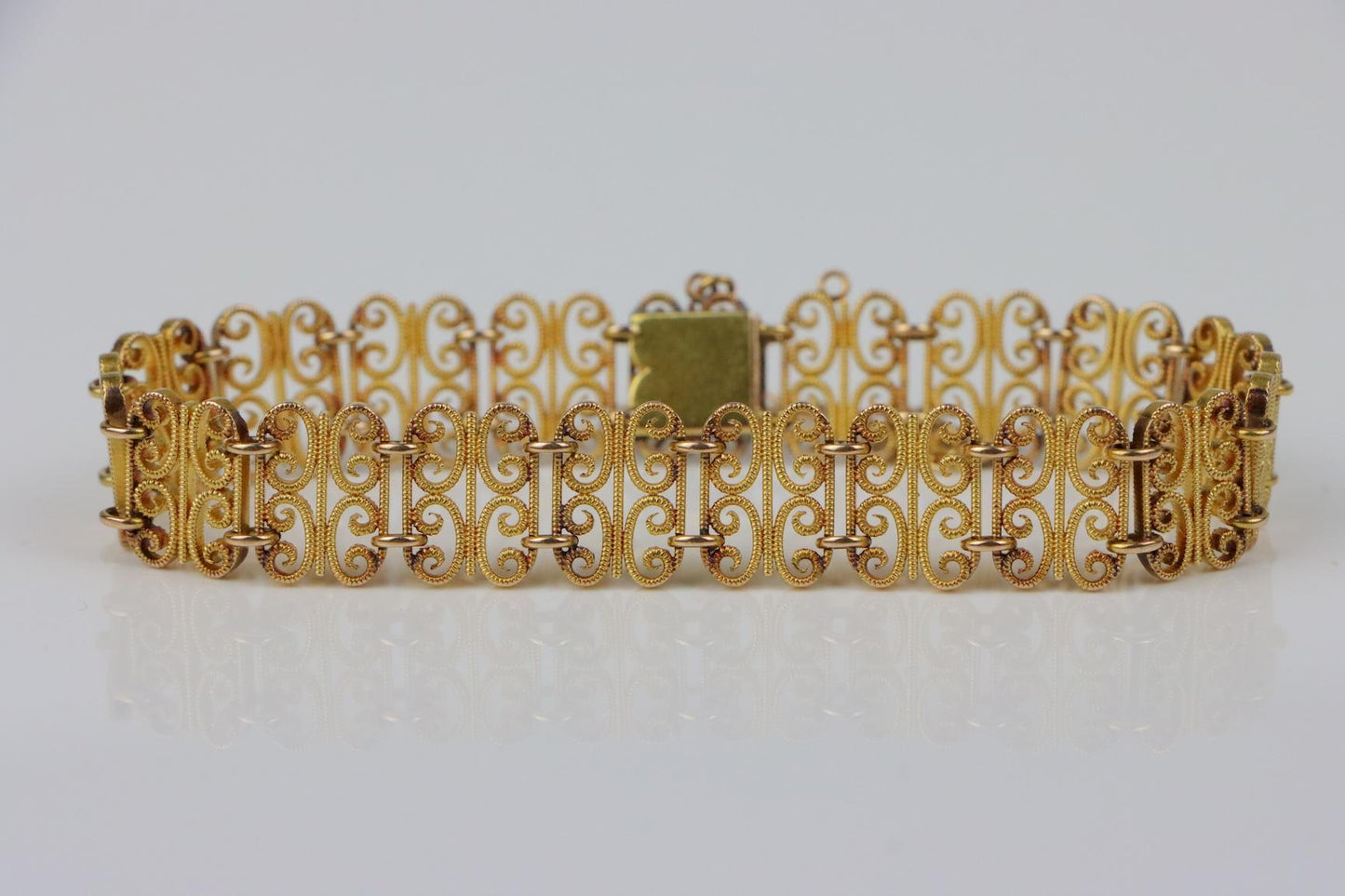 Antique French 18K Gold Bracelet