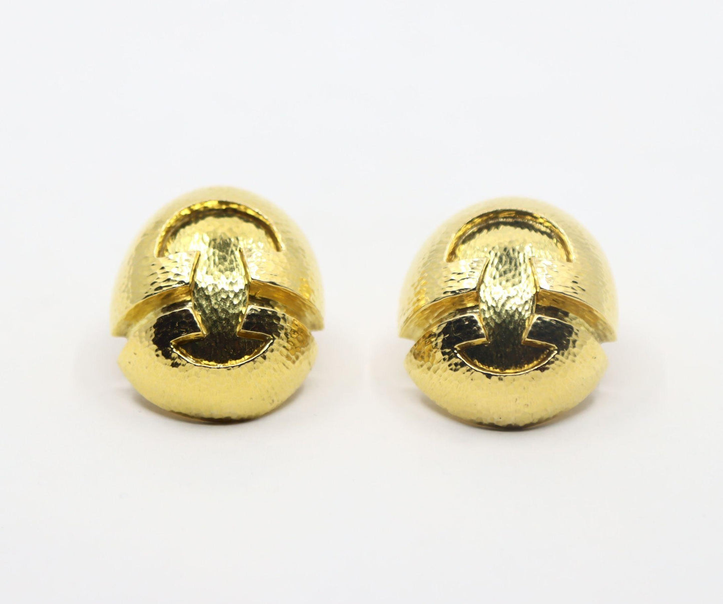 Vintage David Webb 18K Gold Textured Earring