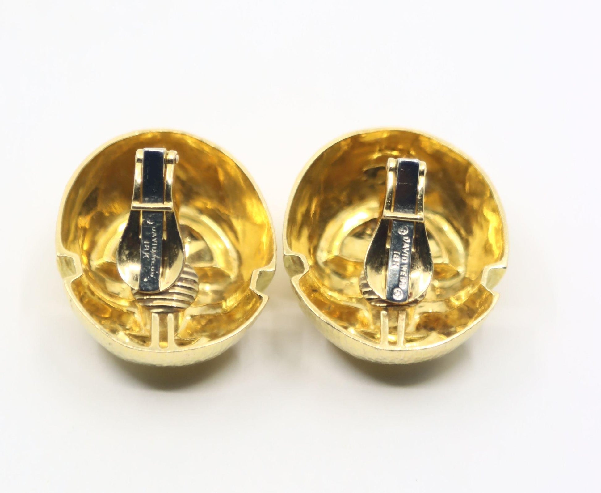 Vintage David Webb 18K Gold Textured Earring