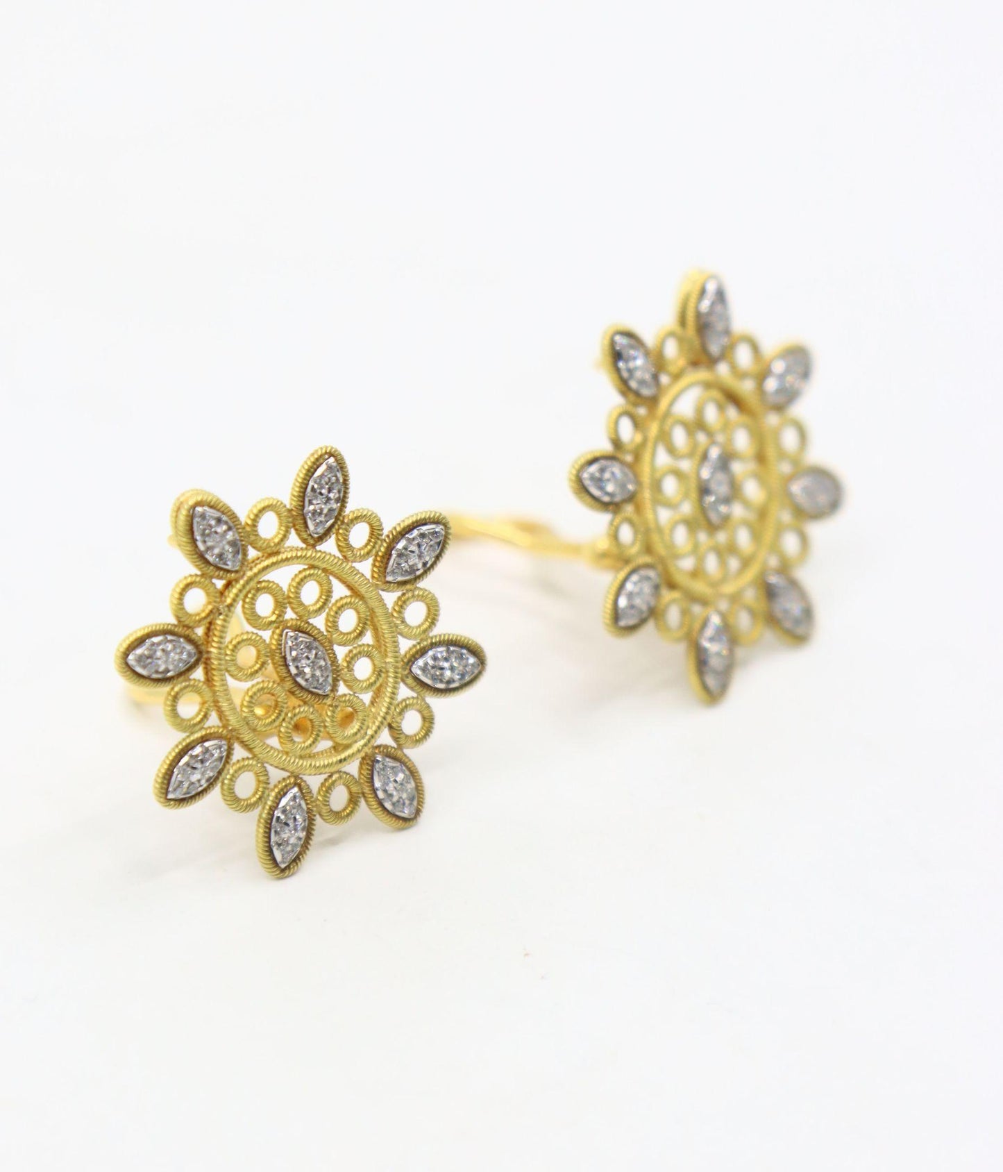 Buccellati 18K  Gold Olympia Necklace & Earring Set