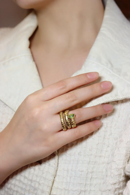Bulgari Tubogas Serpenti Peridot 18k Yellow Gold 3-Row Ring