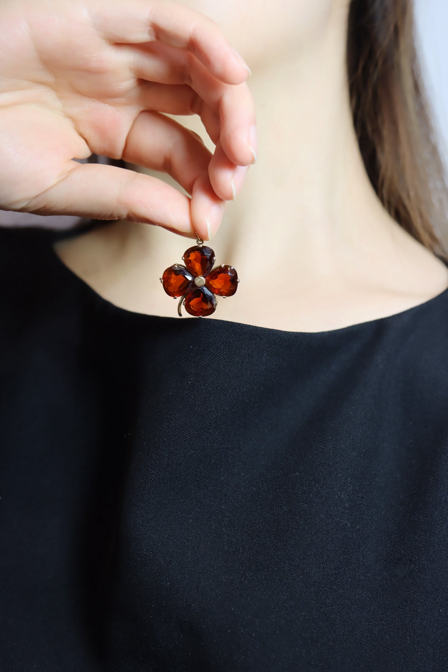 Vintage 14K Gold Garnet Four-Leaf Clover Pendant