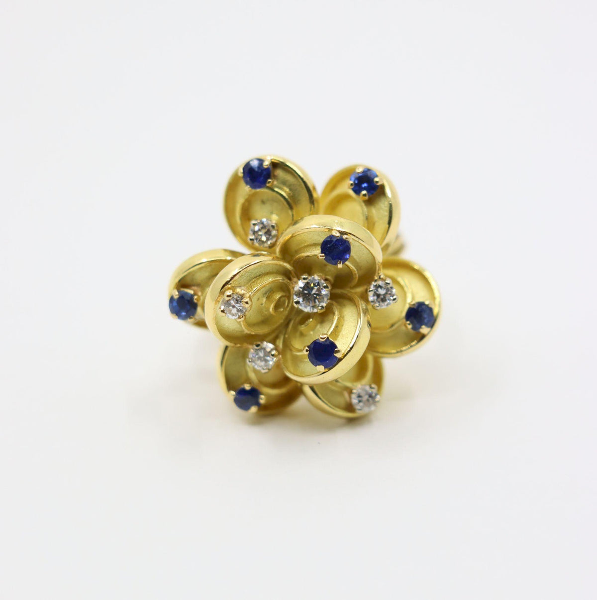 Vintage Boucheron Paris 18K Gold Diamonds Sapphire Flower Ring