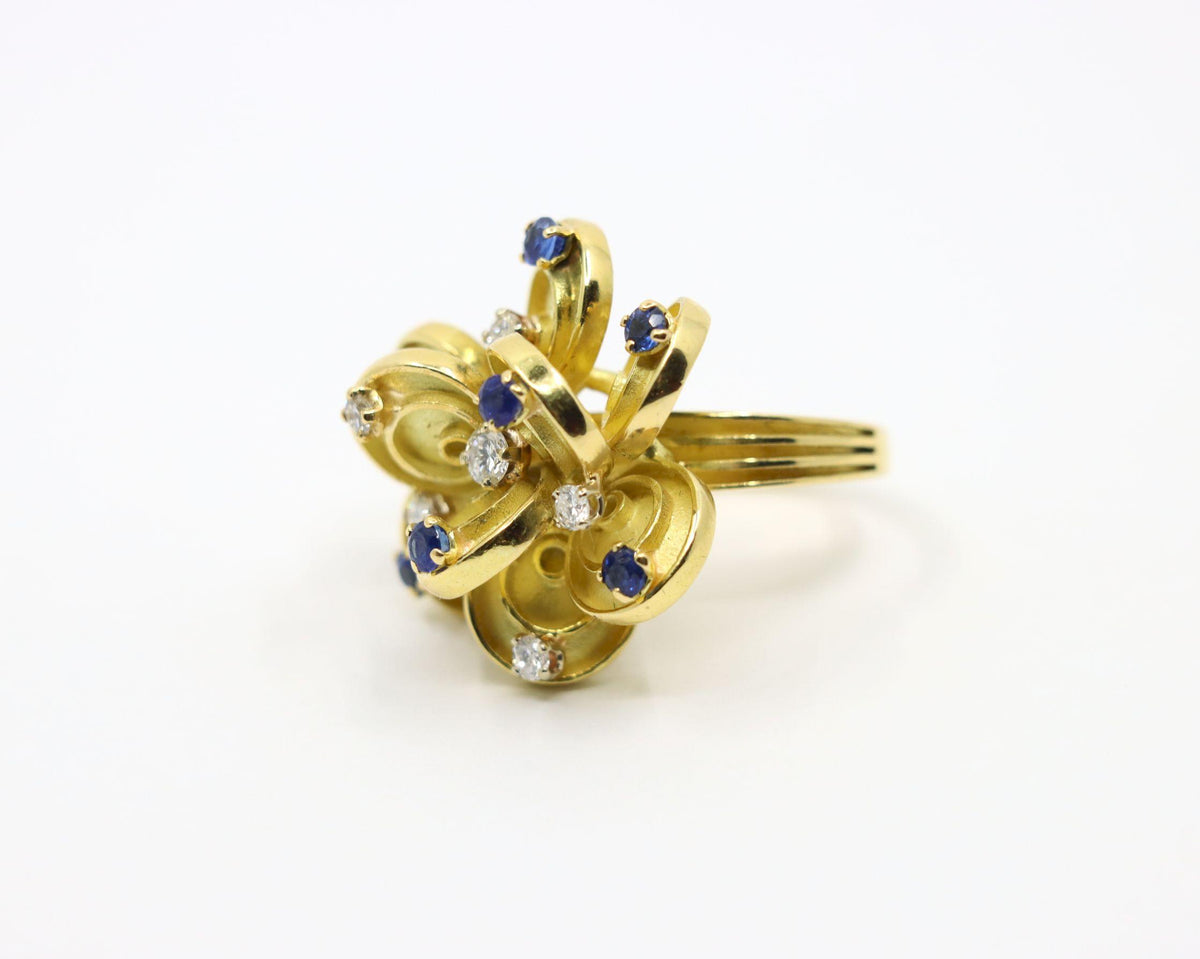 Vintage Boucheron Paris 18K Gold Diamonds Sapphire Flower Ring