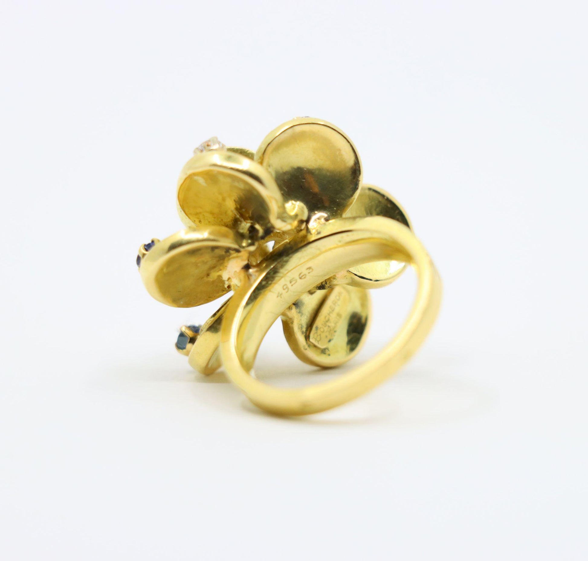 Vintage Boucheron Paris 18K Gold Diamonds Sapphire Flower Ring