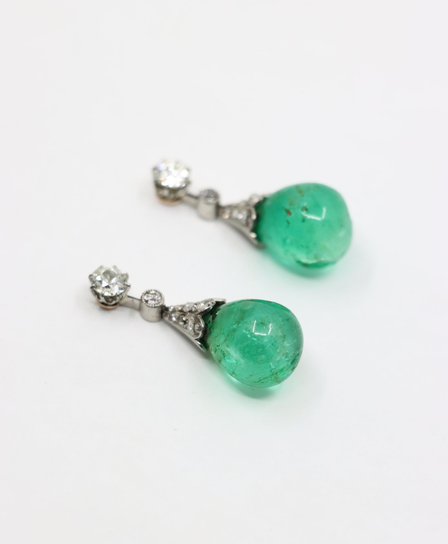 Vintage Platinum Emerald Diamonds Drop Earrings