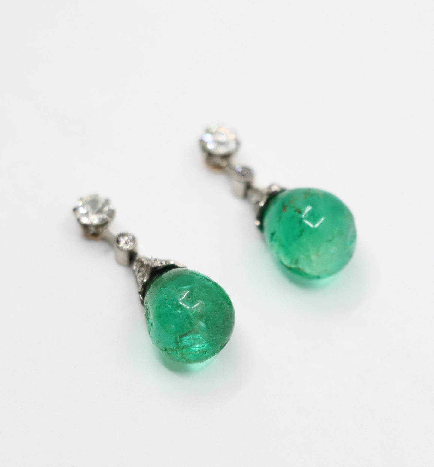 Vintage Platinum Emerald Diamonds Drop Earrings