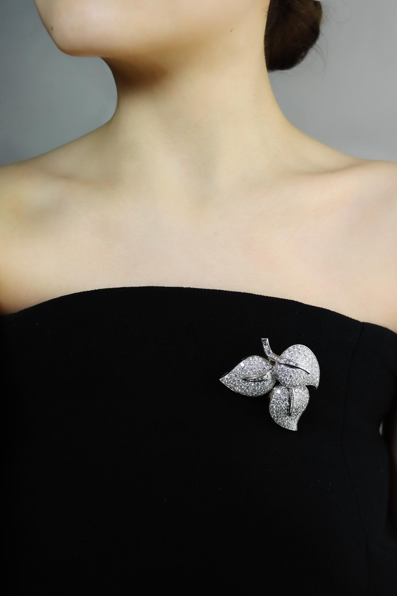 Vintage 18K White Gold Diamond Leaf Brooch