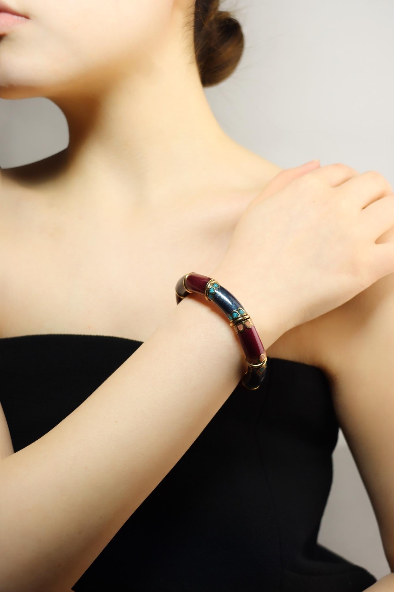 Vintage La Nouvelle Bague 18K Gold Red Navy Enamel Bracelet