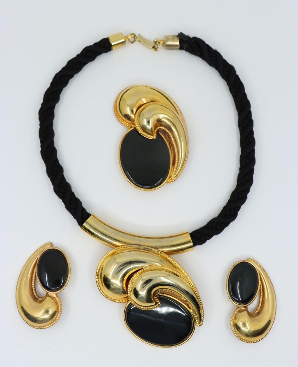 A Set Of France Vintage Gold Tone Black Woven Jewelry