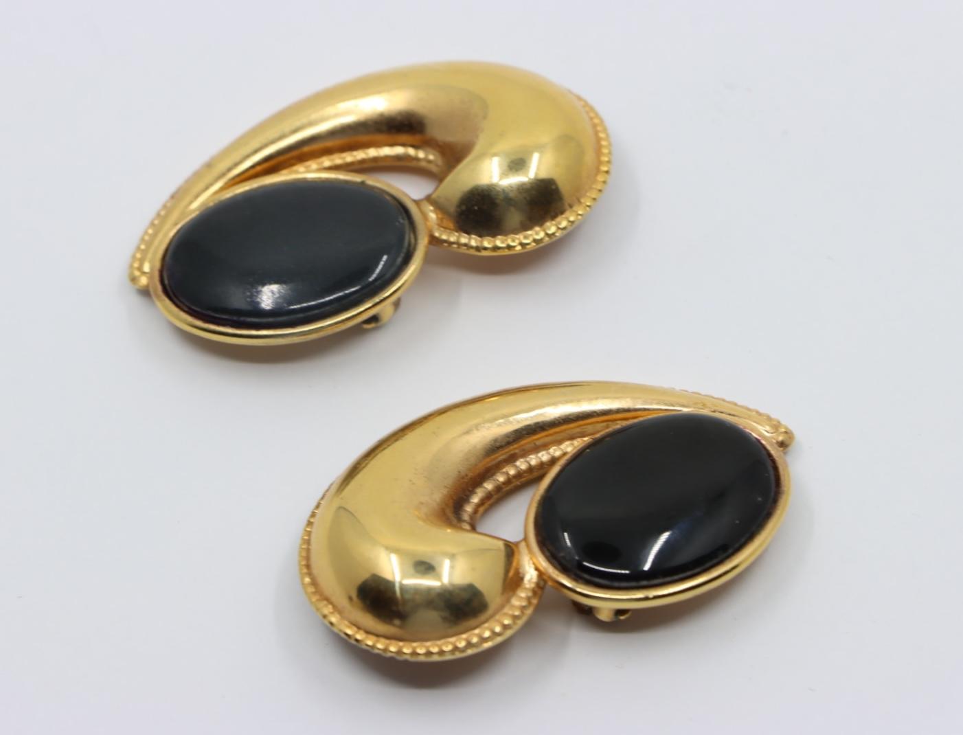 A Set Of France Vintage Gold Tone Black Woven Jewelry