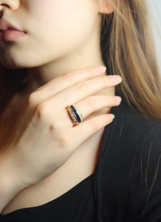 Oscar Heyman 18K Gold Diamond Sapphire Ring