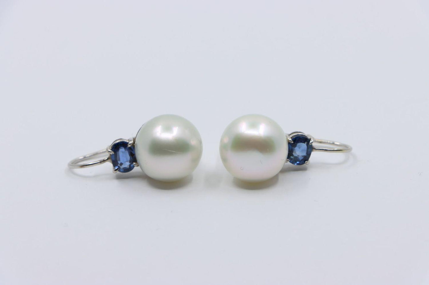 Vintage 18K White Gold Pearl Saphirre Earring