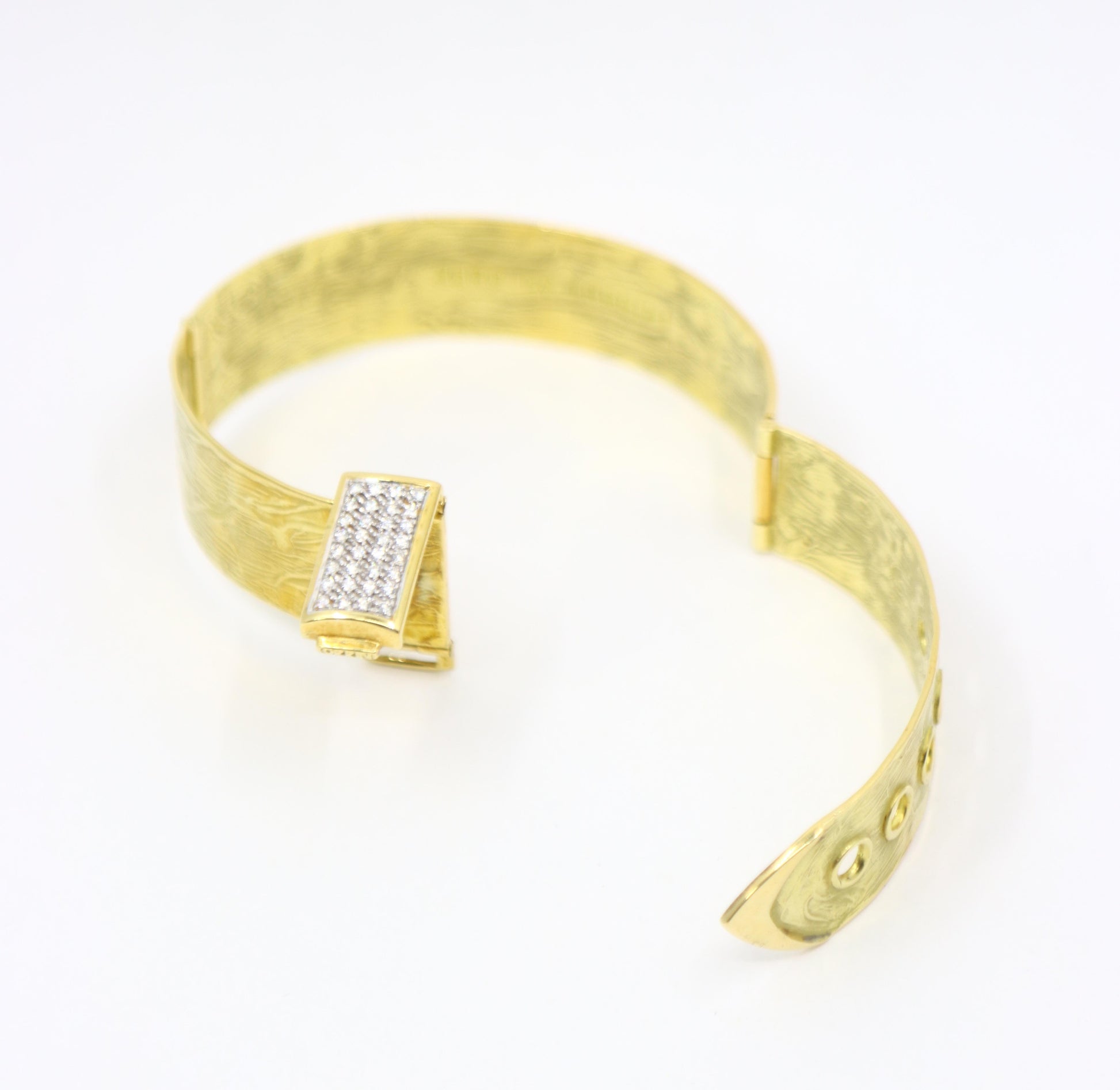 Zero by Torrini 18K Gold & Diamond Belt Form Bracelet