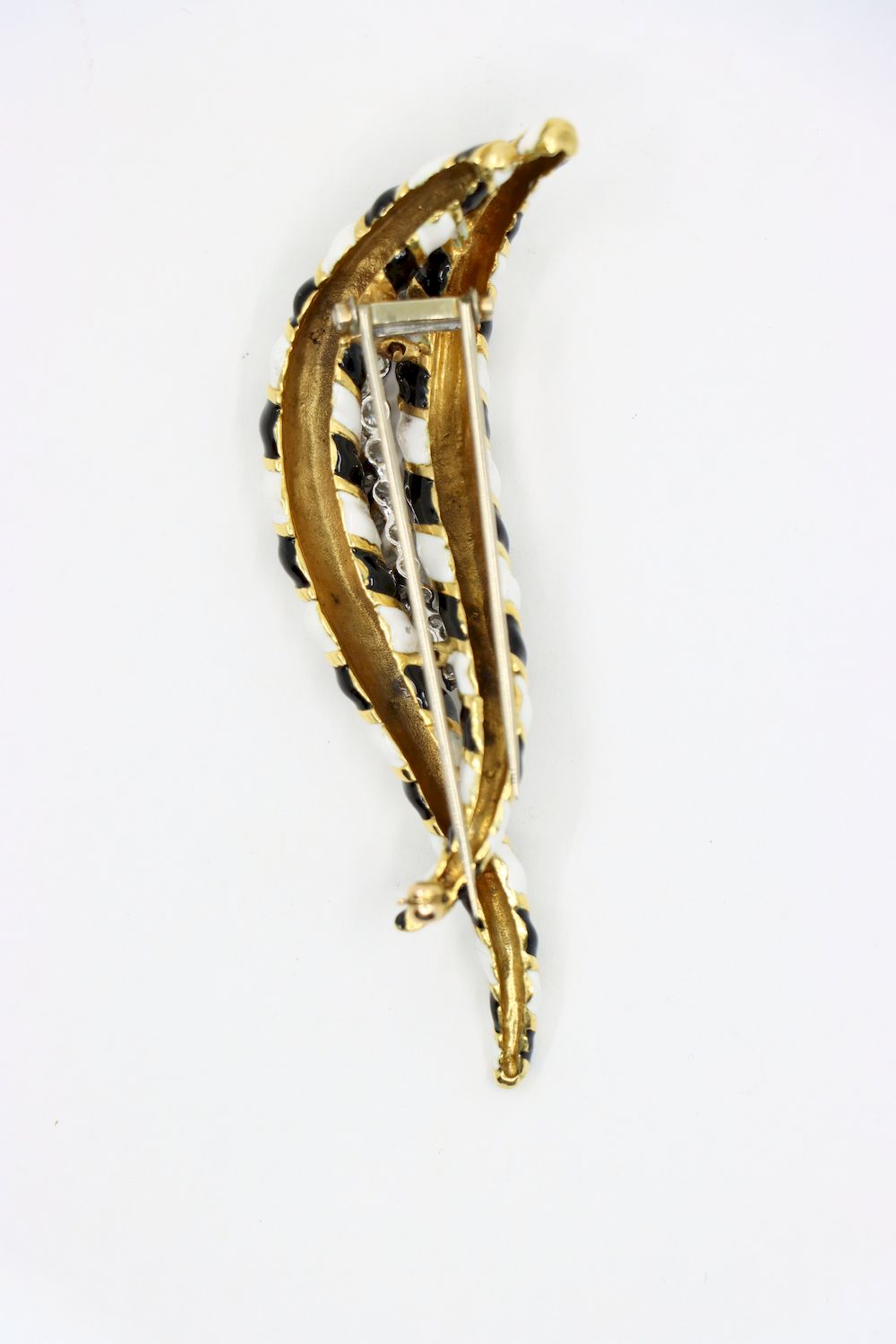 D.Webb 18K Gold Zebra Enamel Diamond Brooch