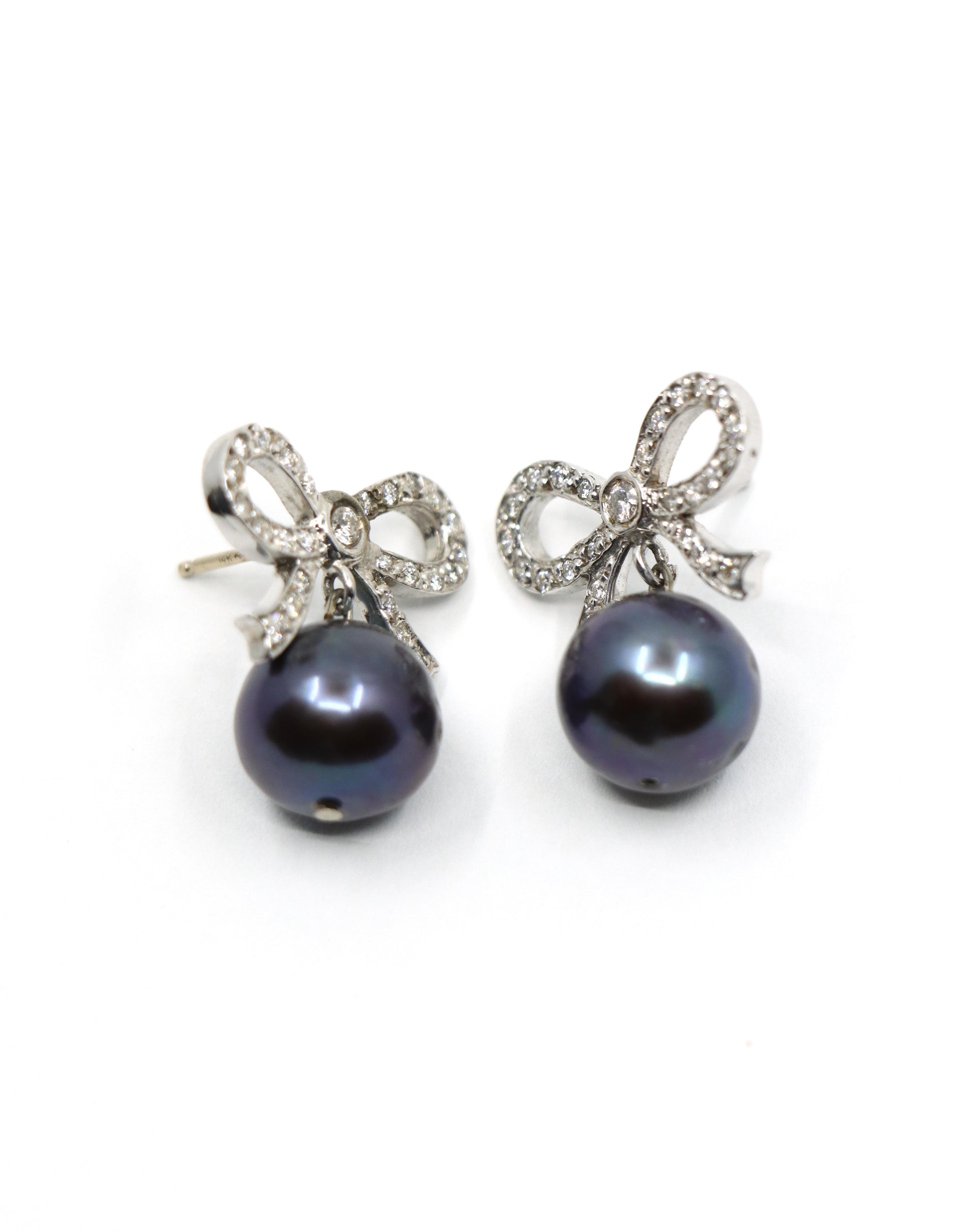 18K White Gold Diamond Bow Tie Black Pearl Earrings