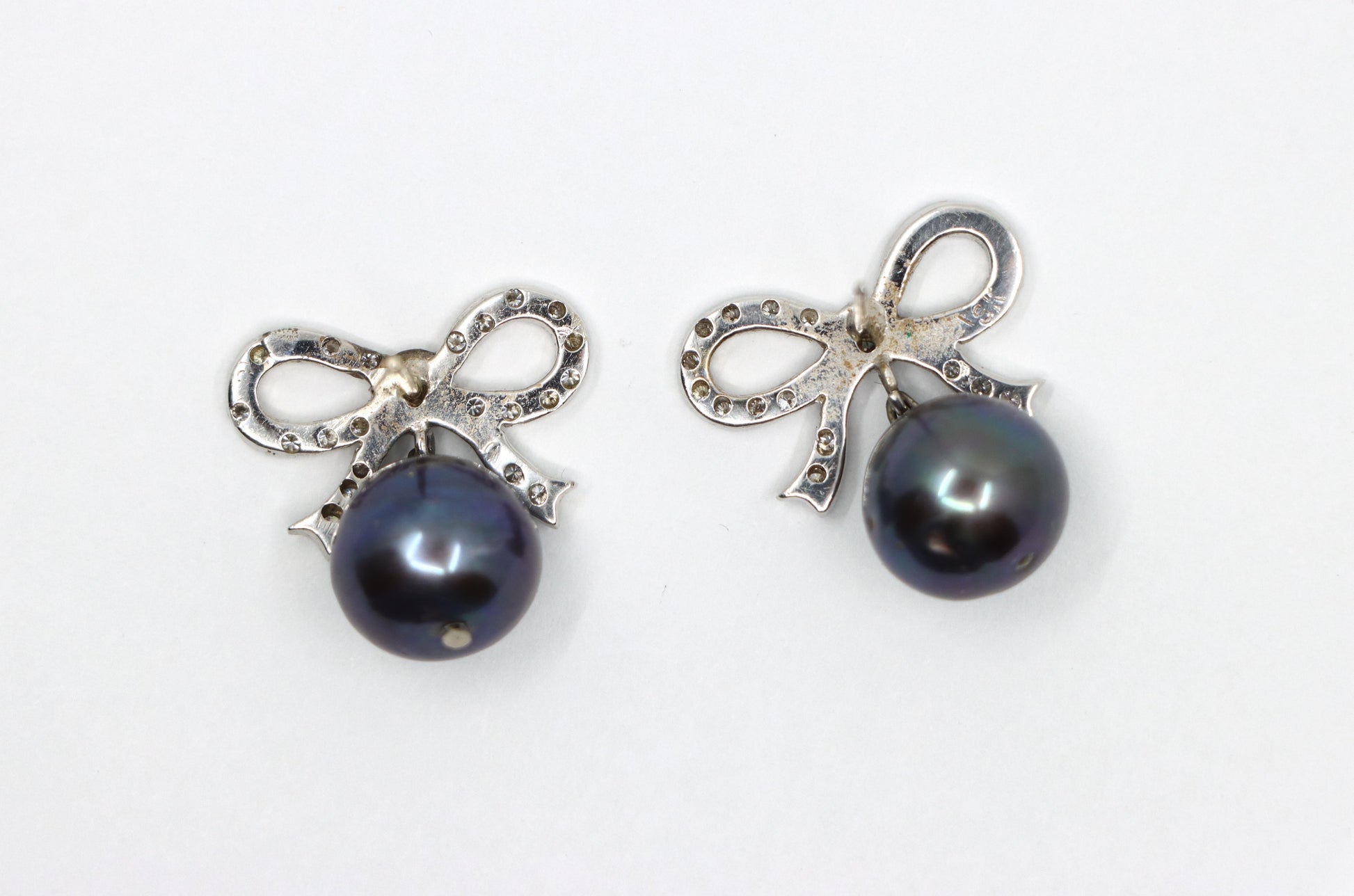 18K White Gold Diamond Bow Tie Black Pearl Earrings