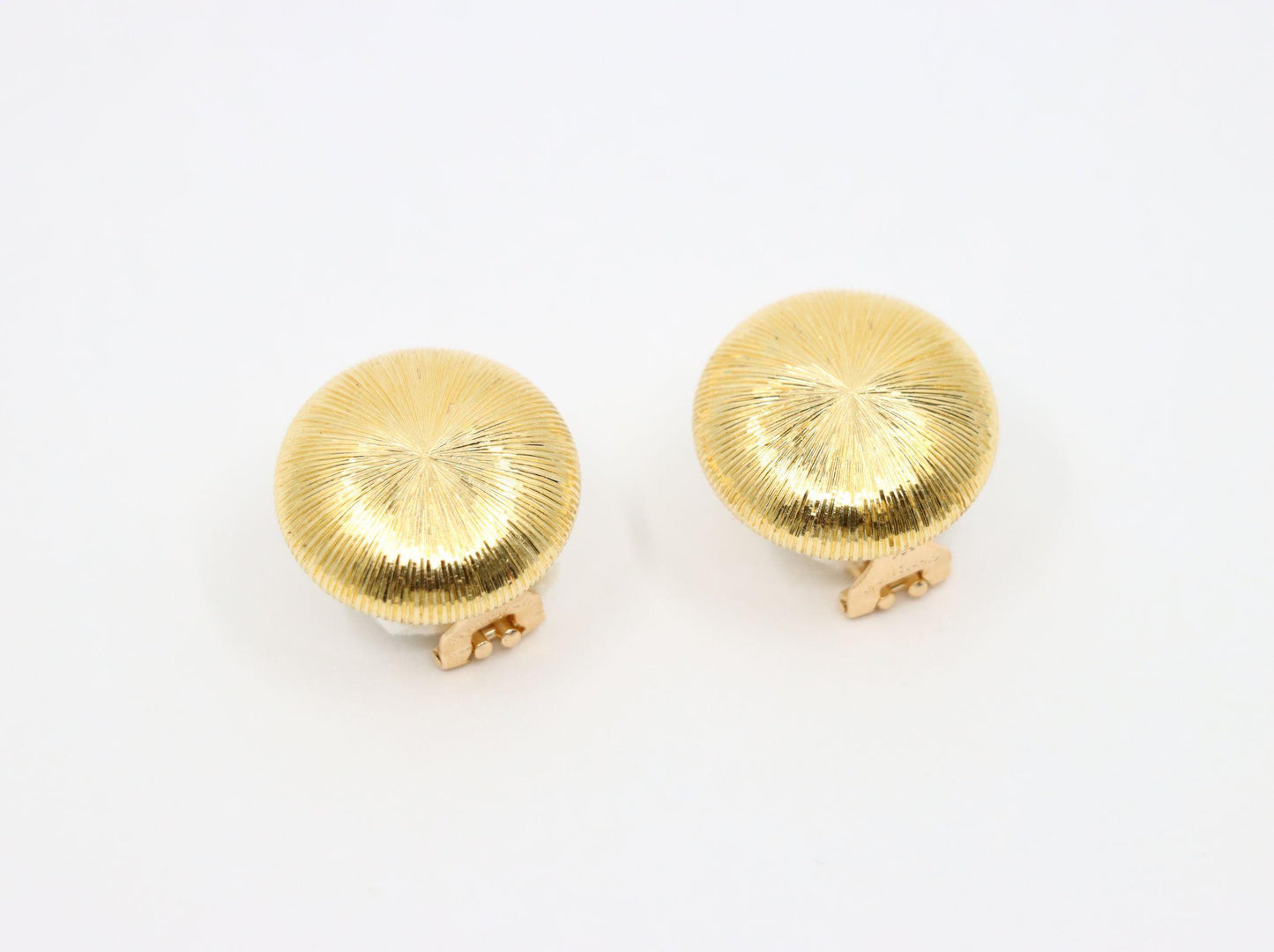 Buccellati 18K Gold Rigato Satin Finish Button Earrings