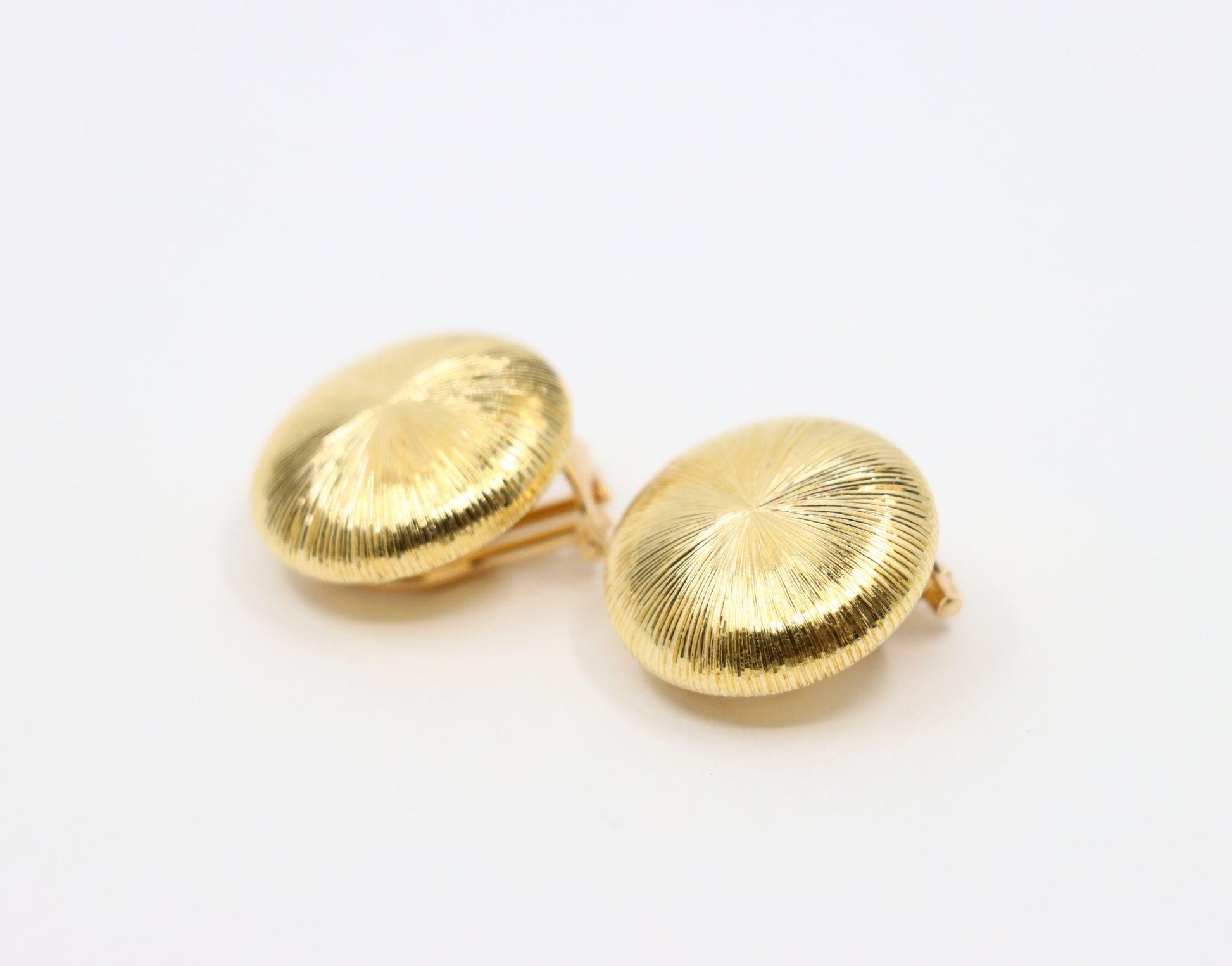 Buccellati 18K Gold Rigato Satin Finish Button Earrings