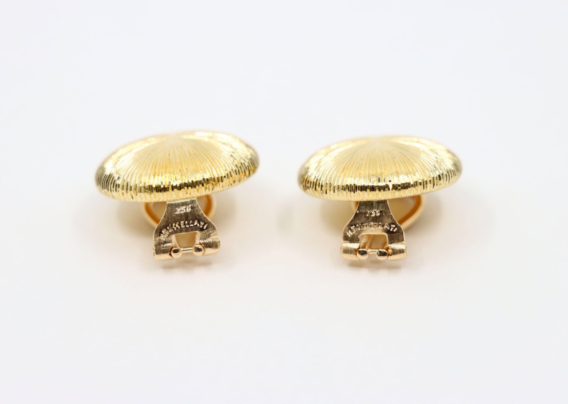 Buccellati 18K Gold Rigato Satin Finish Button Earrings