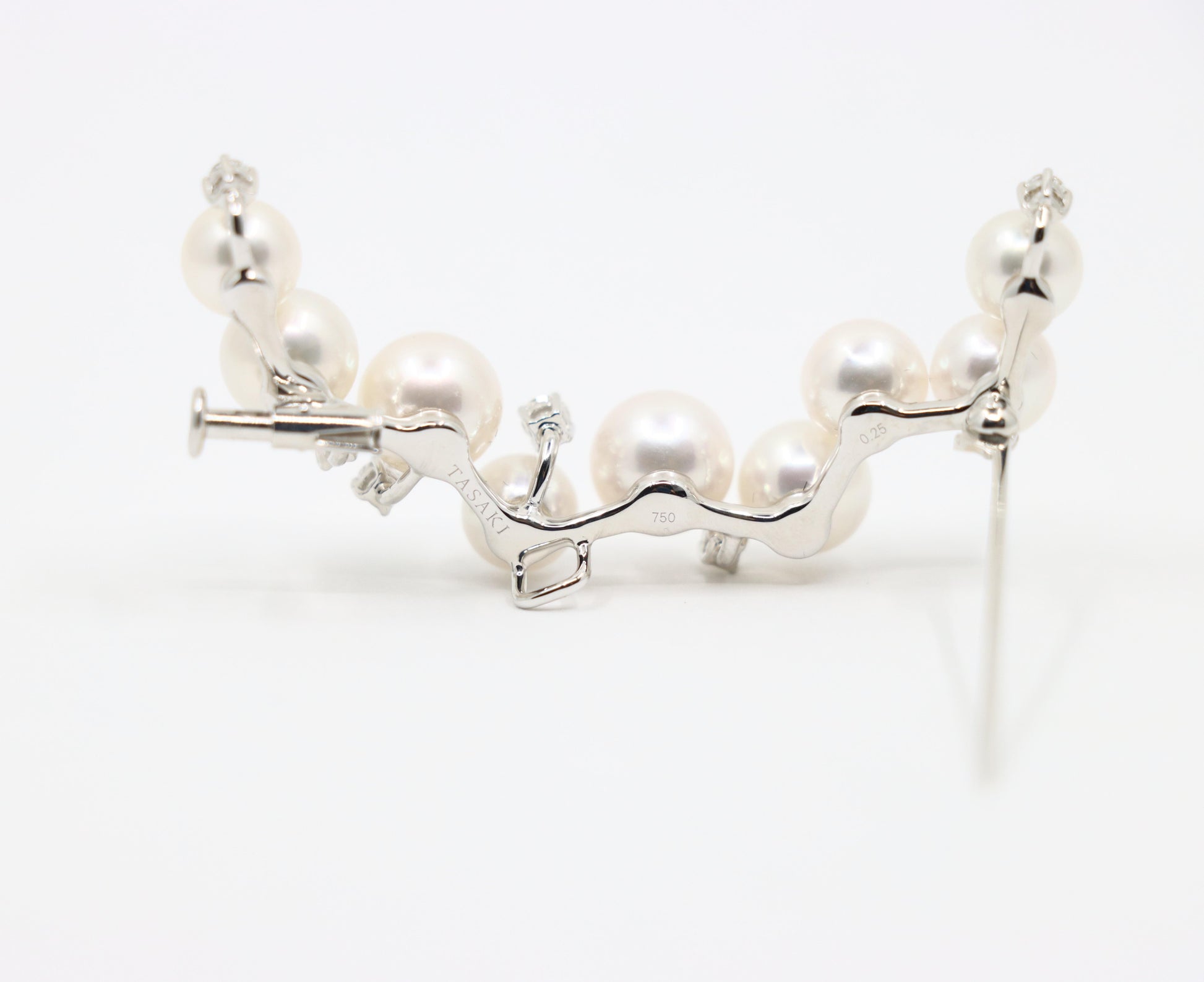 Tasaki 18K White Gold Diamonds Pearl Moon Brooch