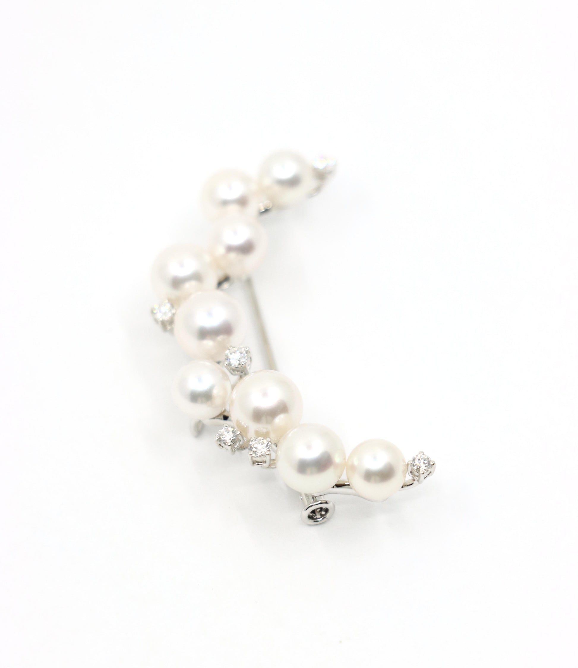Tasaki 18K White Gold Diamonds Pearl Moon Brooch