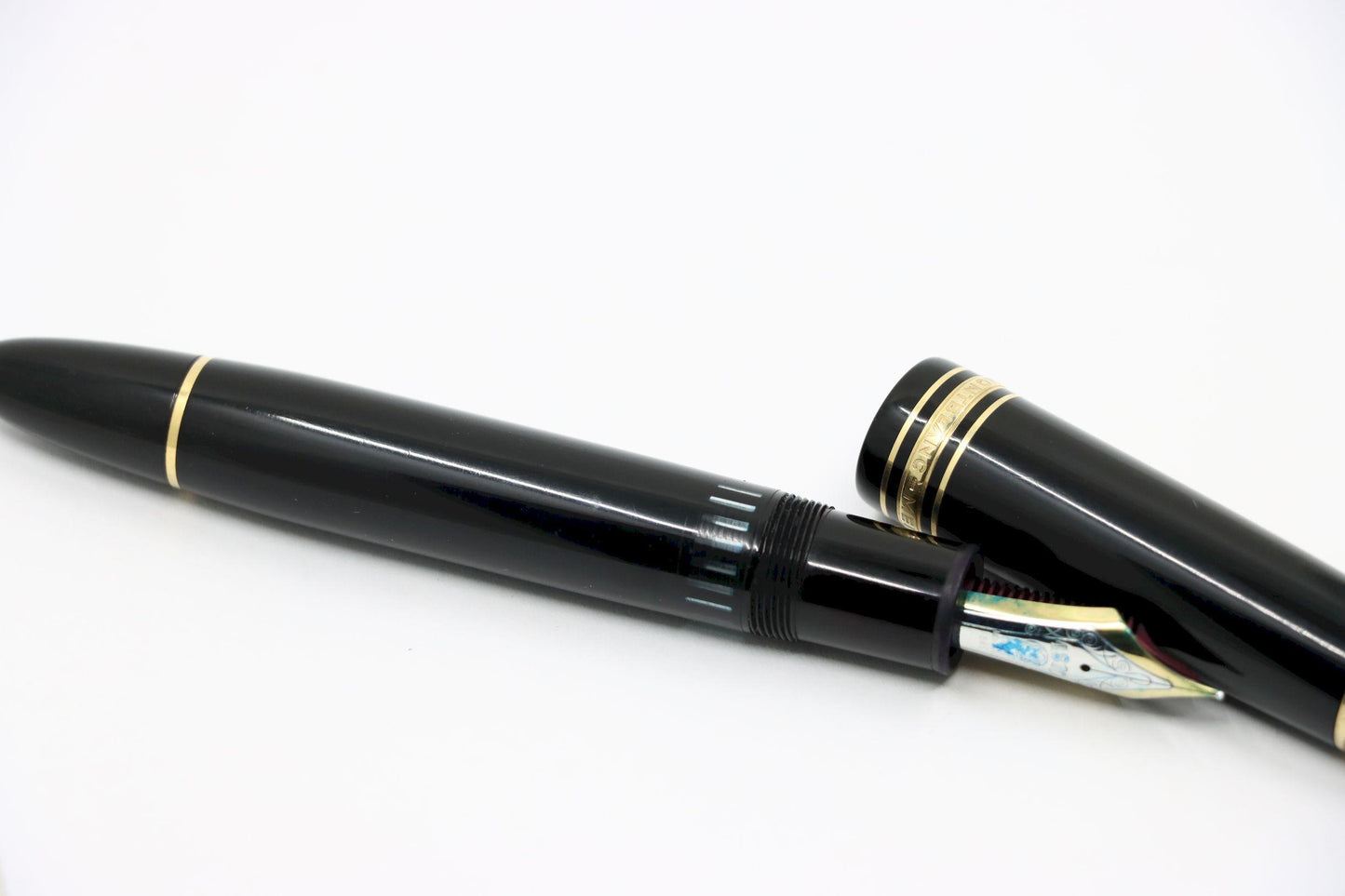 Montblanc Meisterstück Classique 14K Gold Trim Fountain Pen