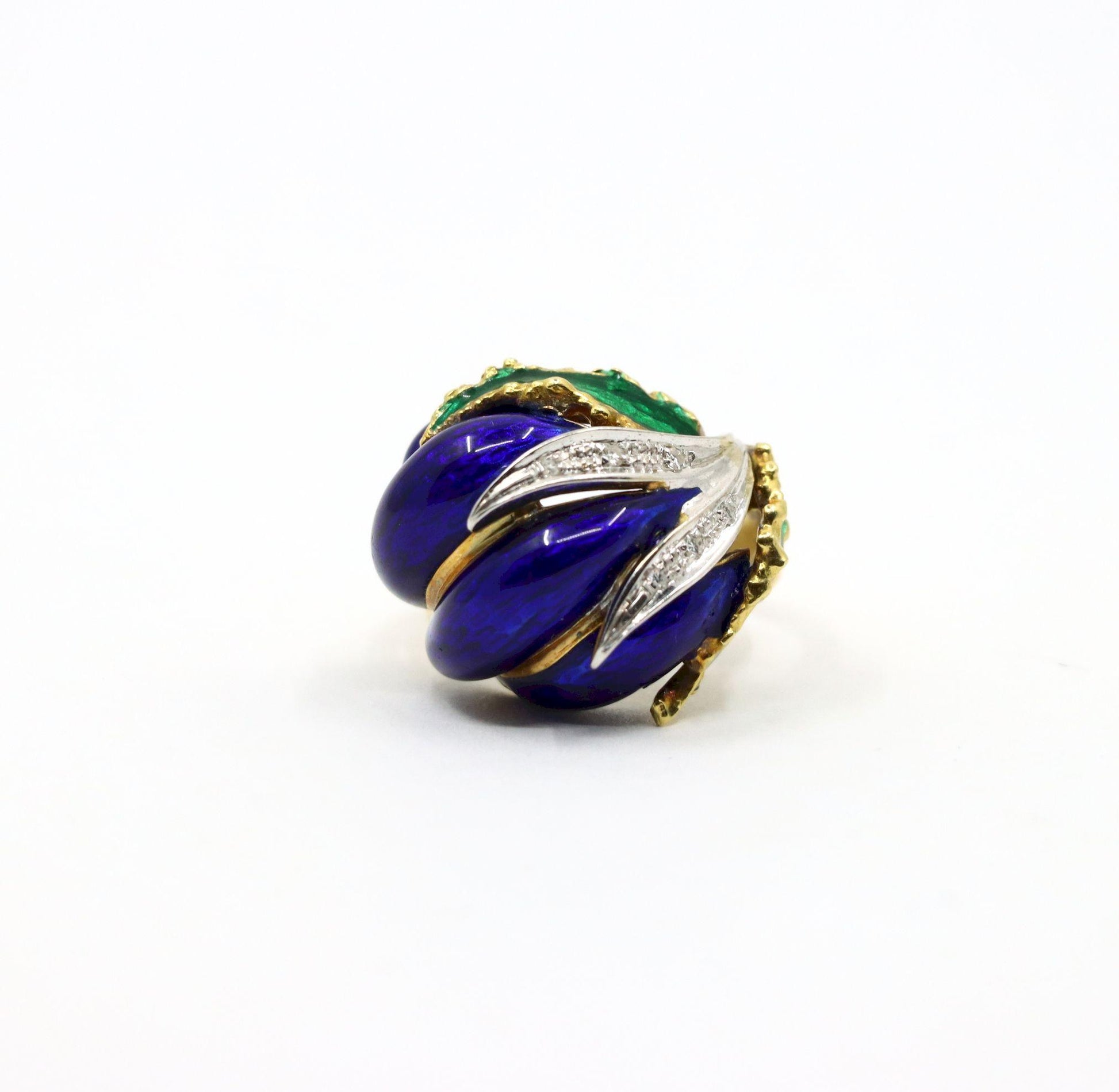 Vintage 18K Gold Diamond Enamel Ring