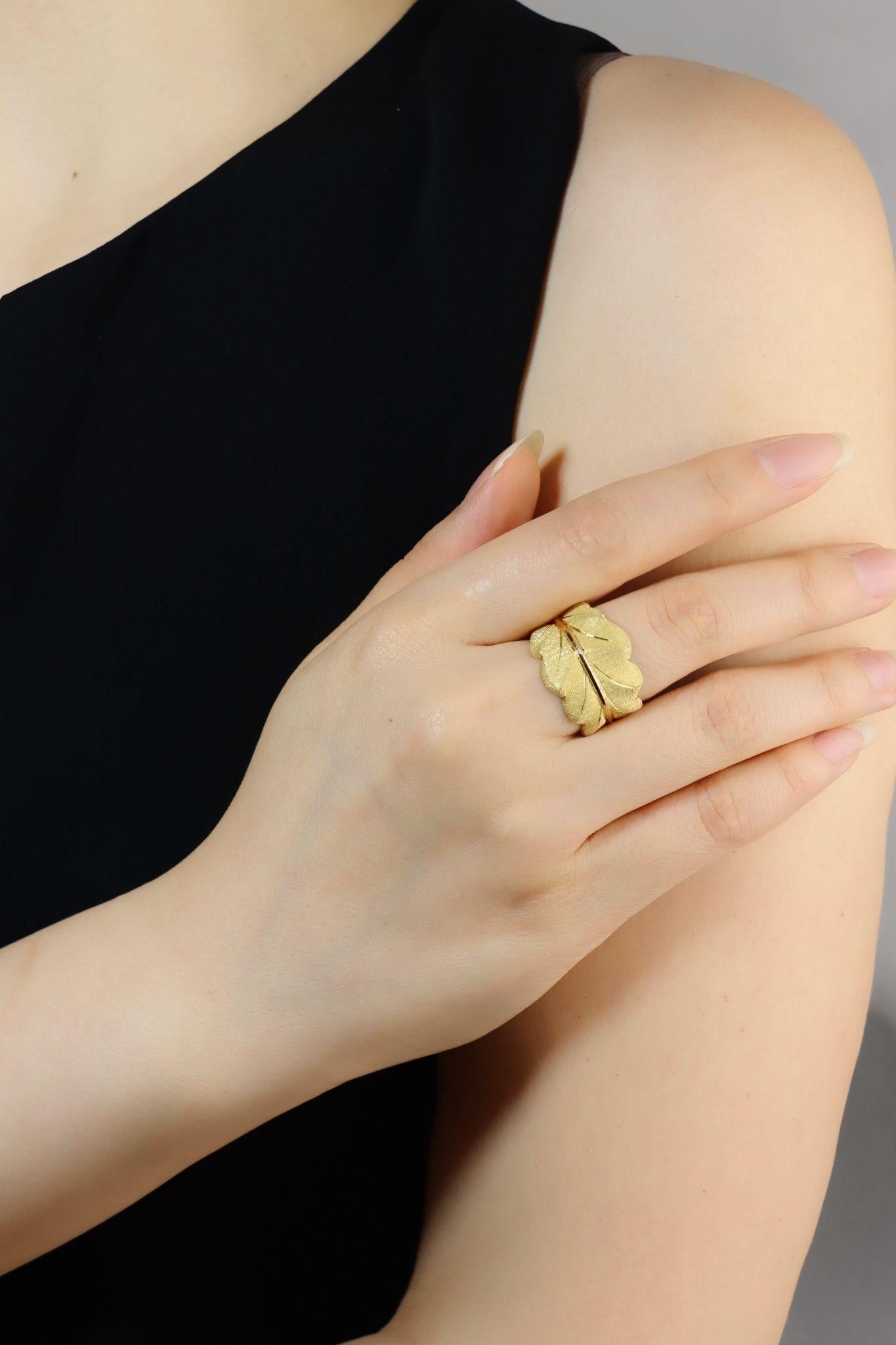 Buccellati 18K Gold Leaf Motif Ring