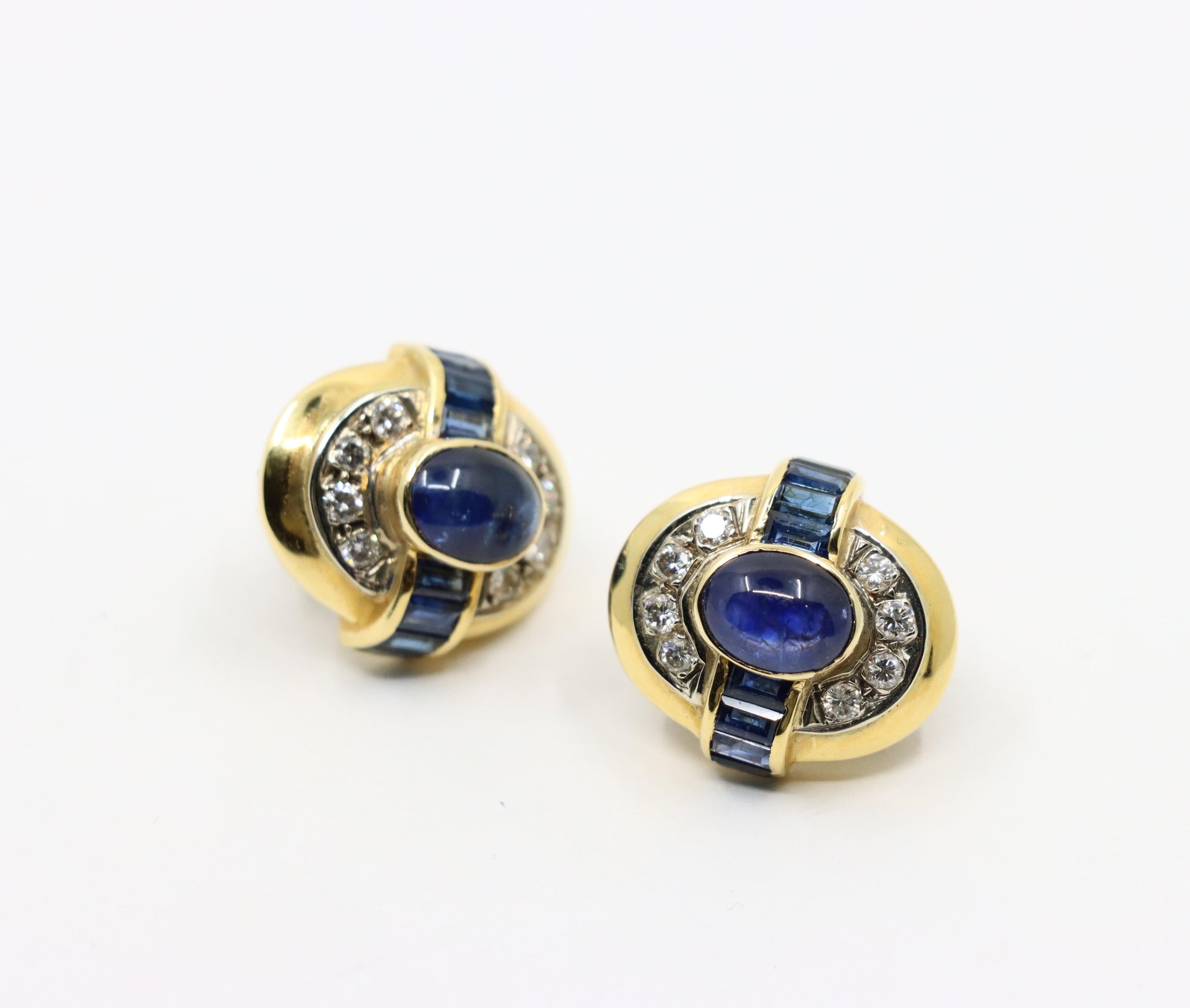 Vintage 18K Gold Sapphire Diamond Earring