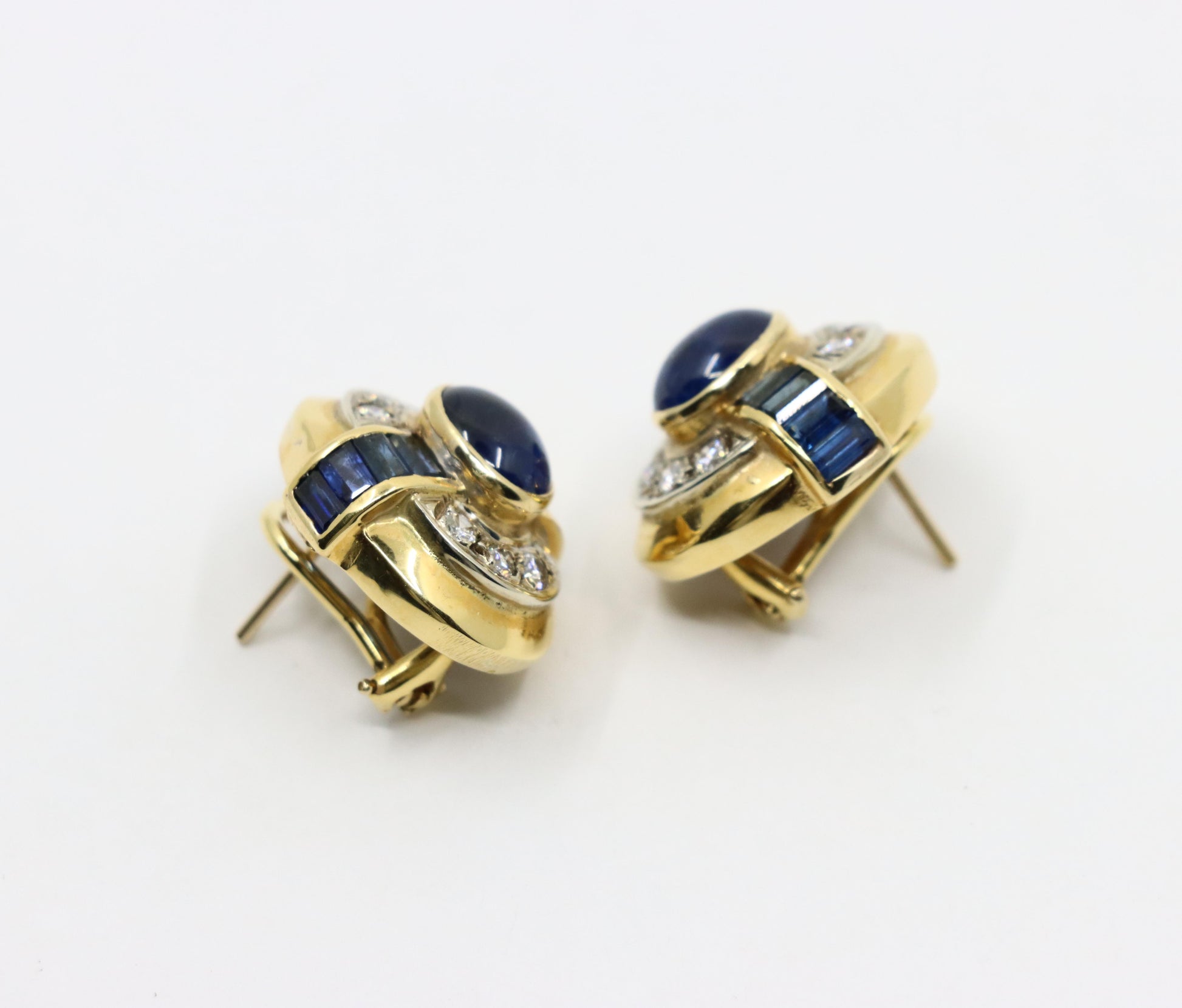 Vintage 18K Gold Sapphire Diamond Earring