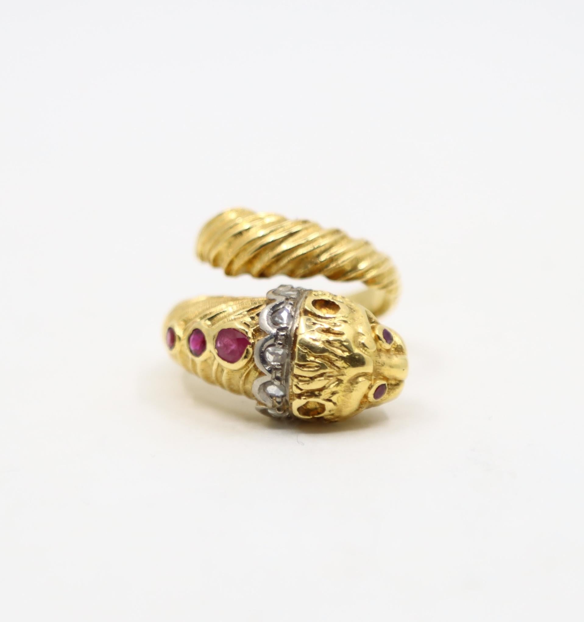 ILIAS LALAOUNIS 18K Gold Lion Head Ruby Diamond Ring