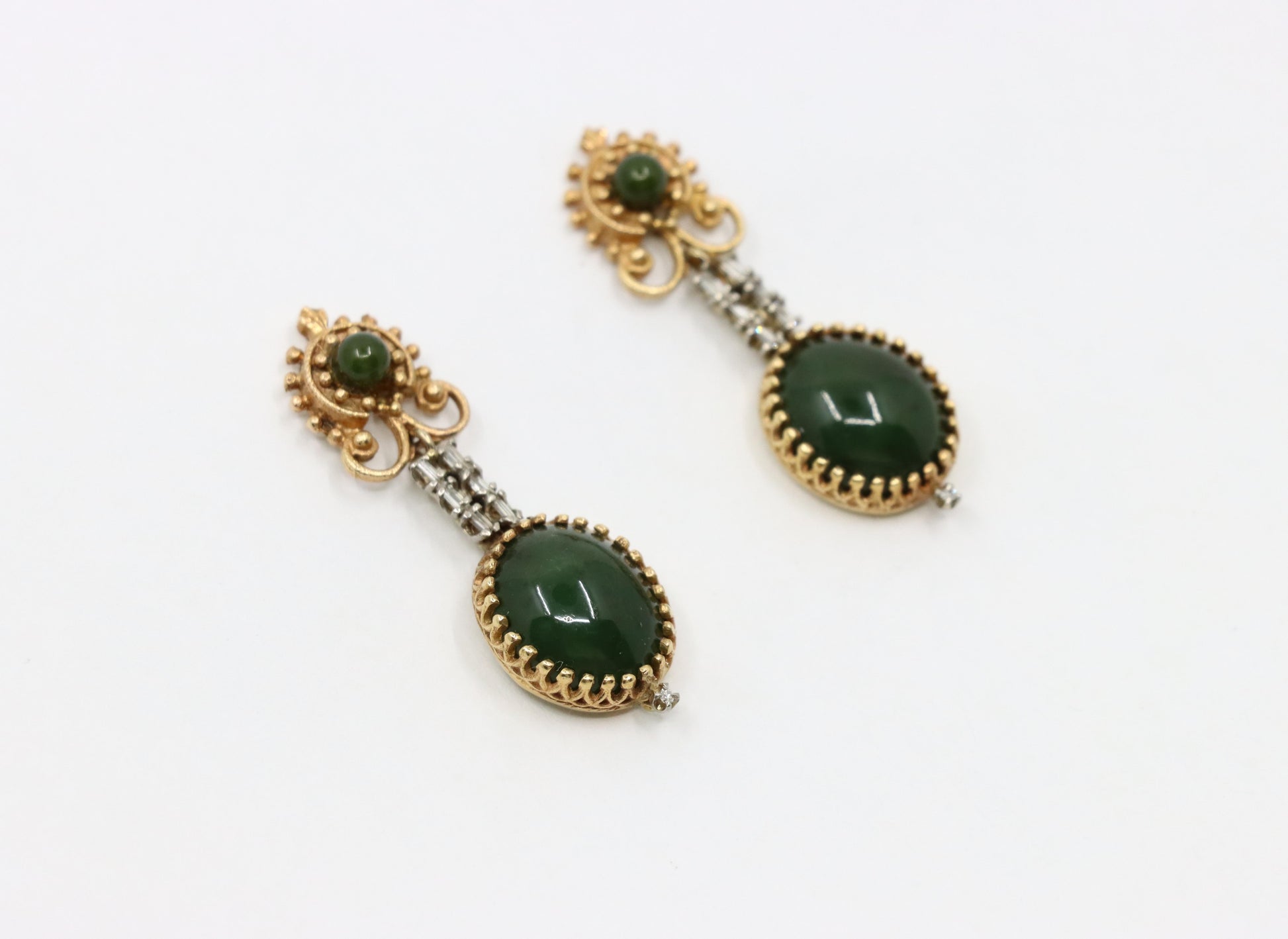 Vintage 14K Gold Jade Drop Earring