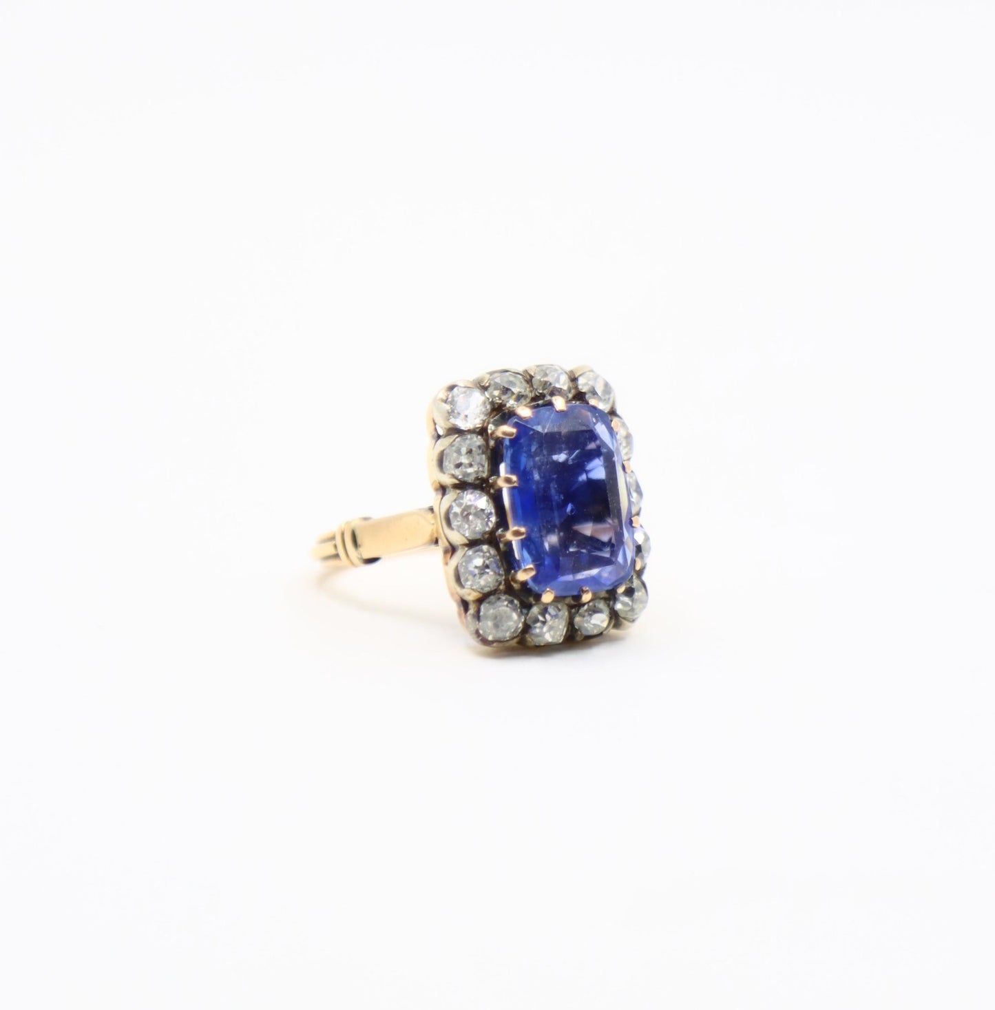 Antique 14K Gold Cushion Cut Sapphire Diamond Ring