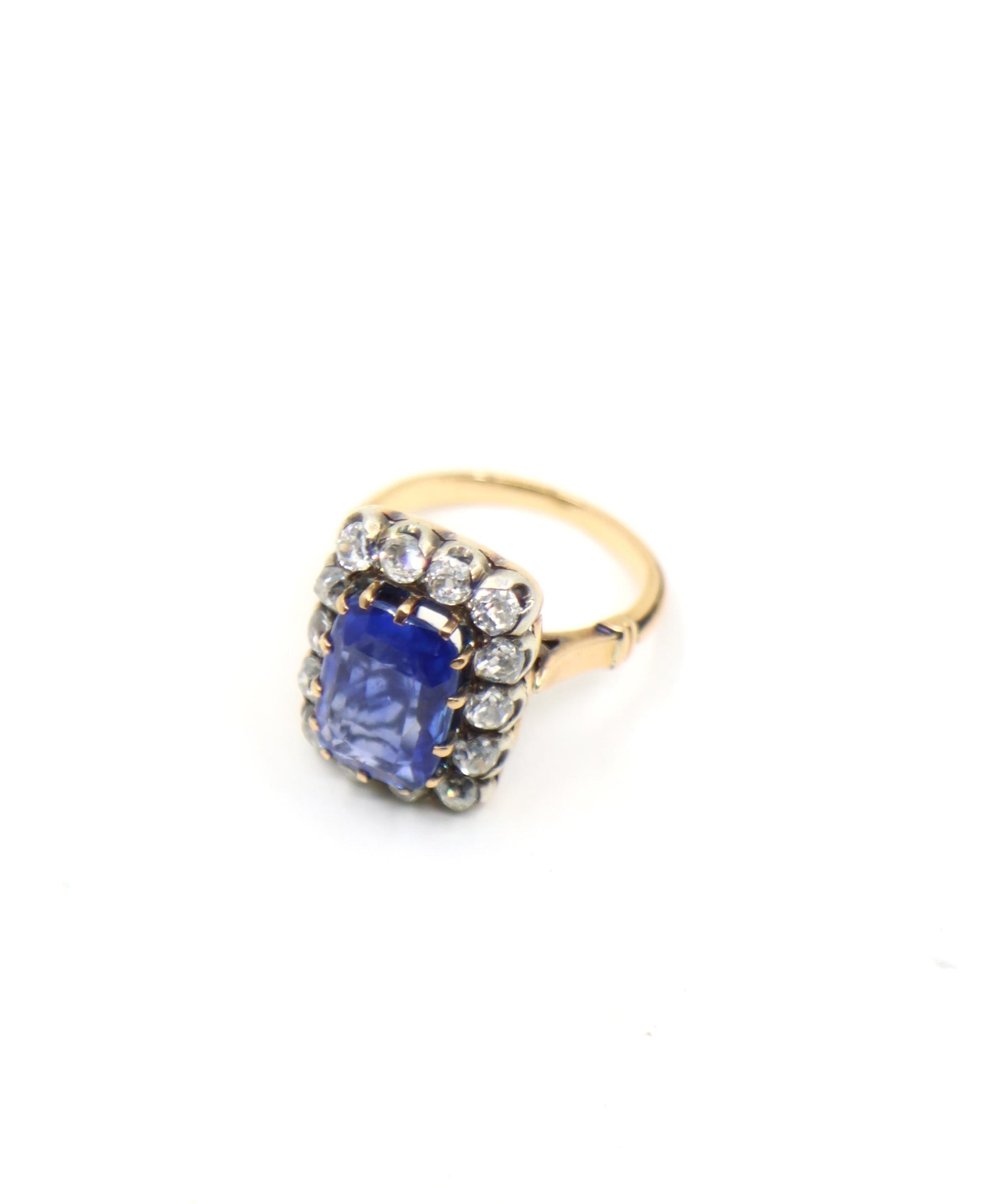 Antique 14K Gold Cushion Cut Sapphire Diamond Ring