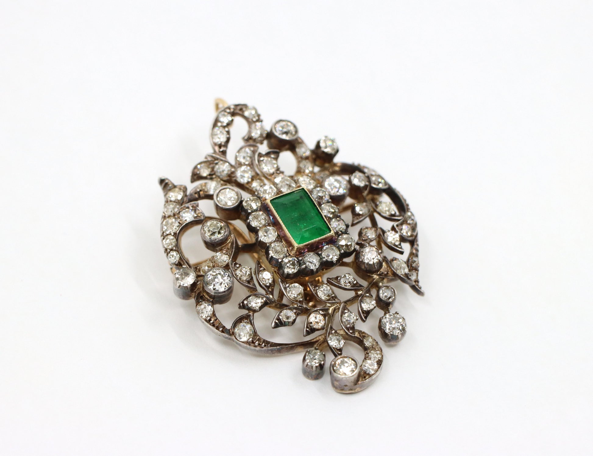 Antique Gold & Silver Emerald Diamonds Pendant Brooch