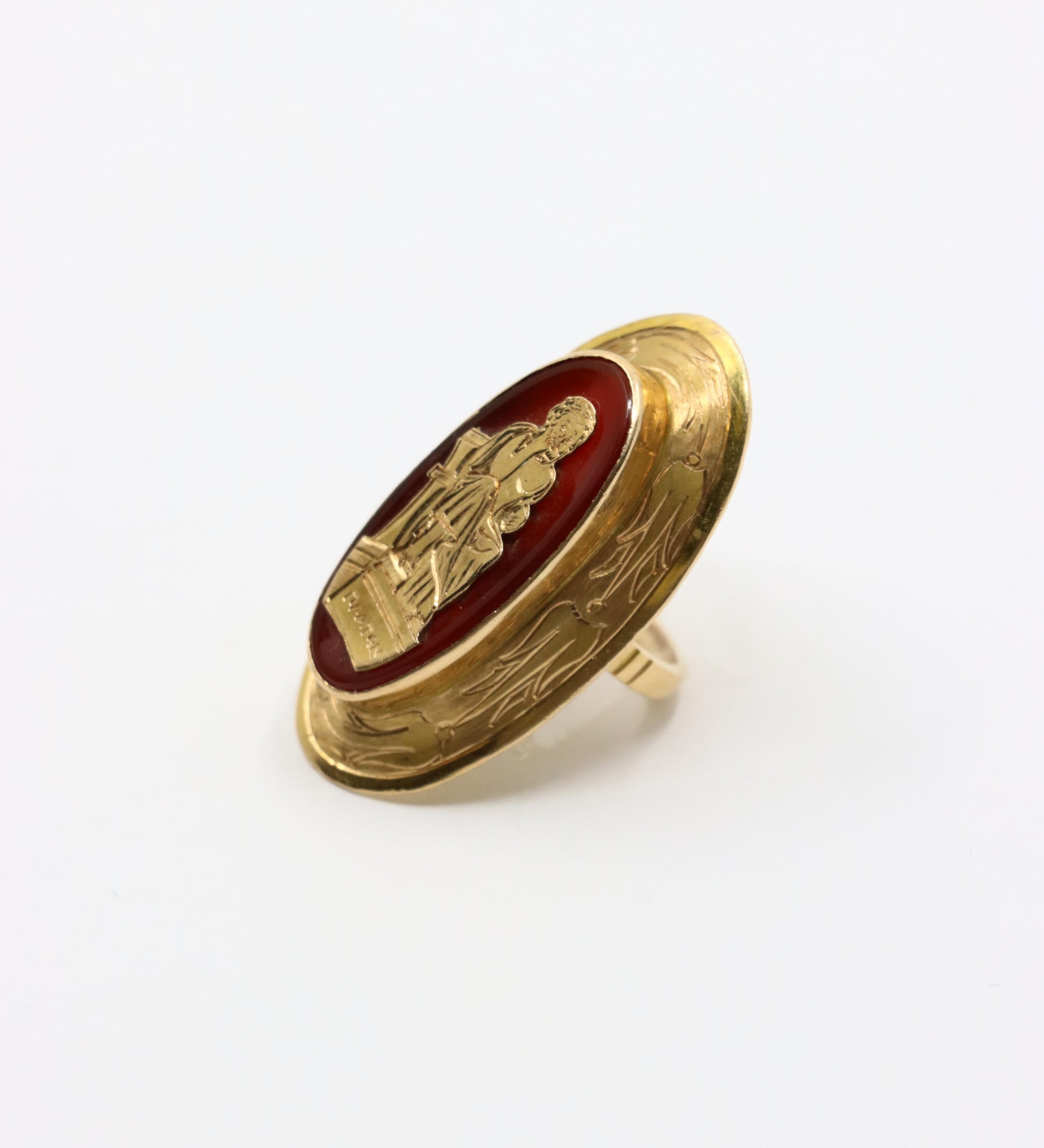 Antique 18K Gold Agate Ring