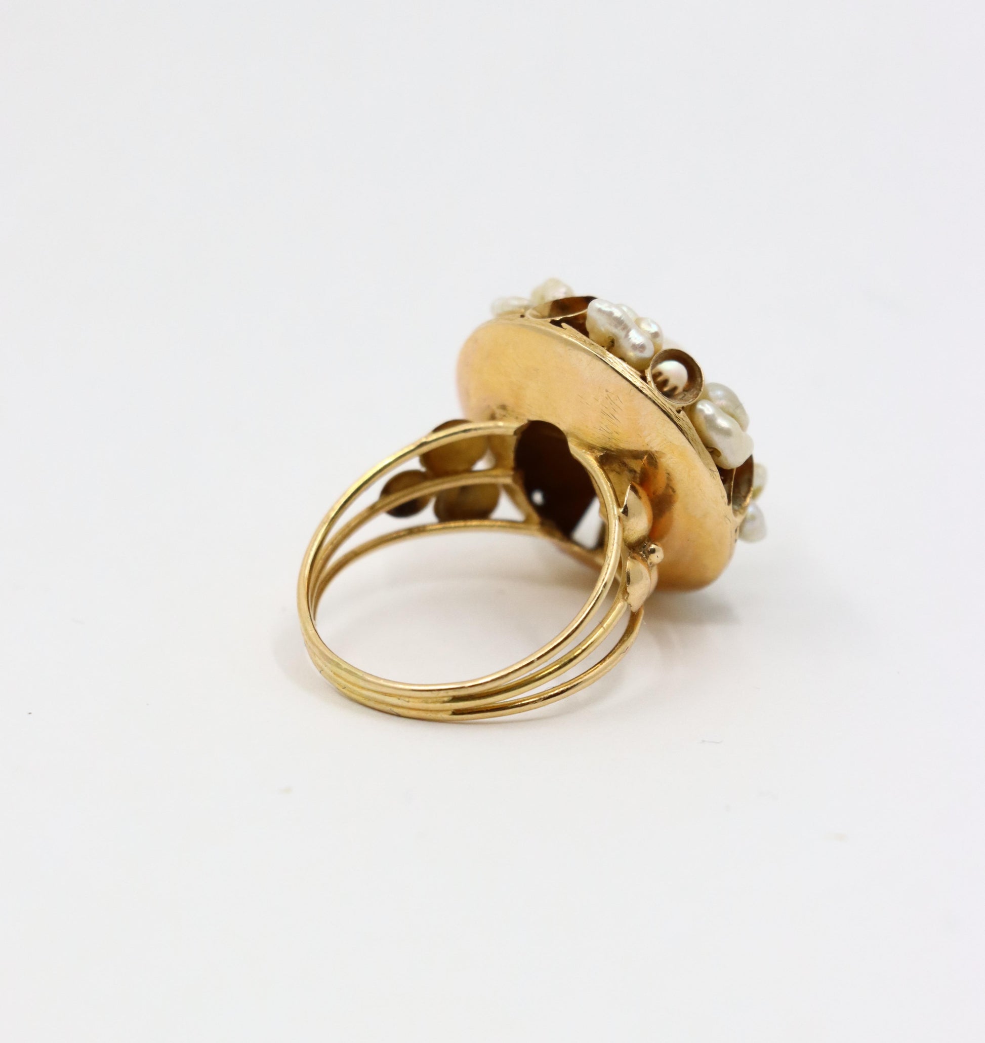 Vintage 14K Gold Baroque Pearls Ring