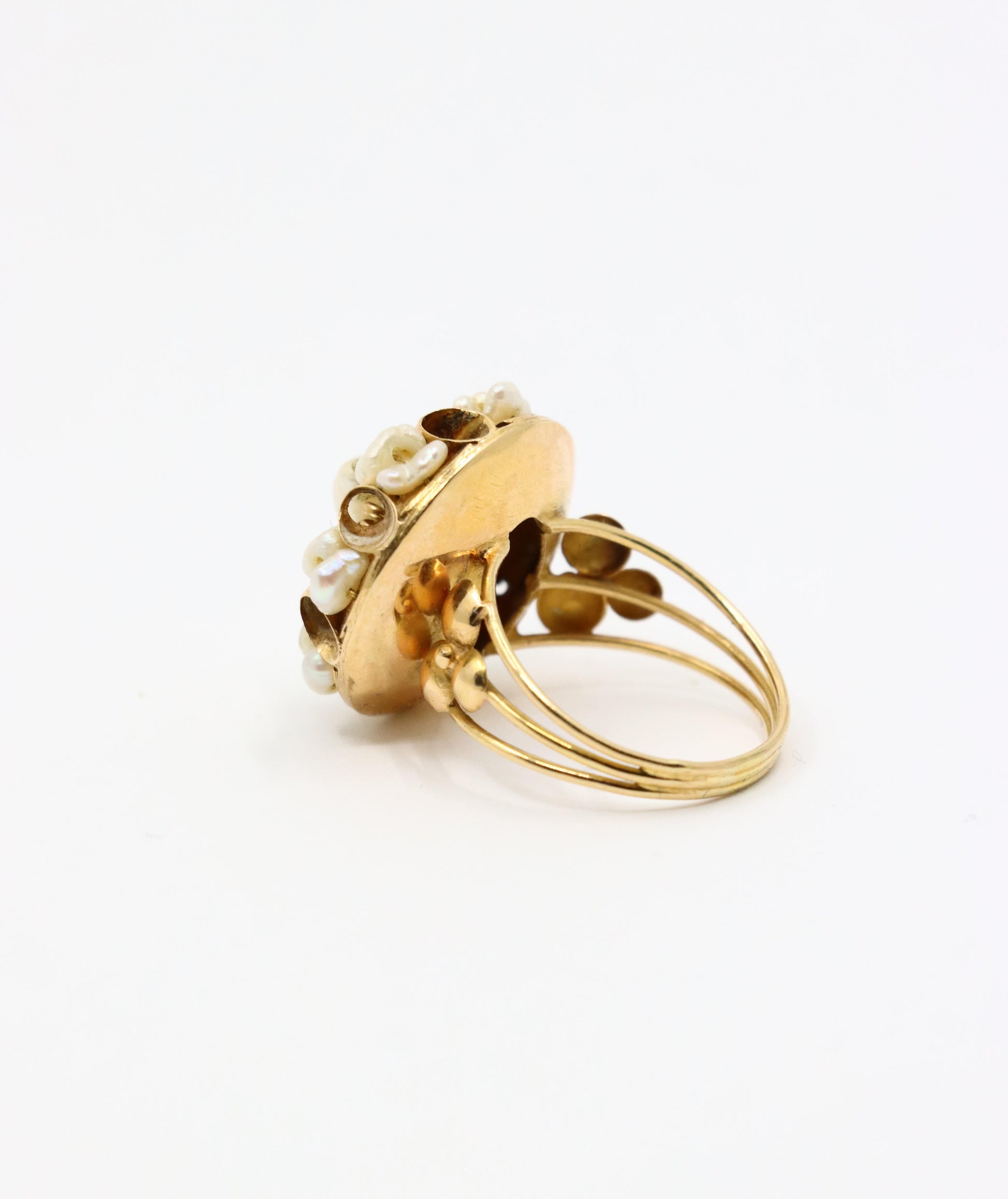 Vintage 14K Gold Baroque Pearls Ring