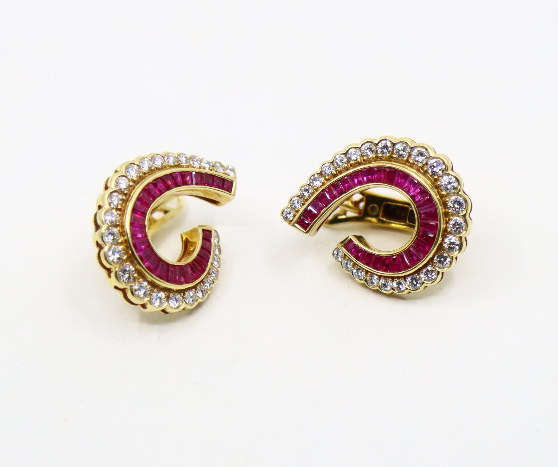Vintage 18K Gold Ruby Diamonds Earrings