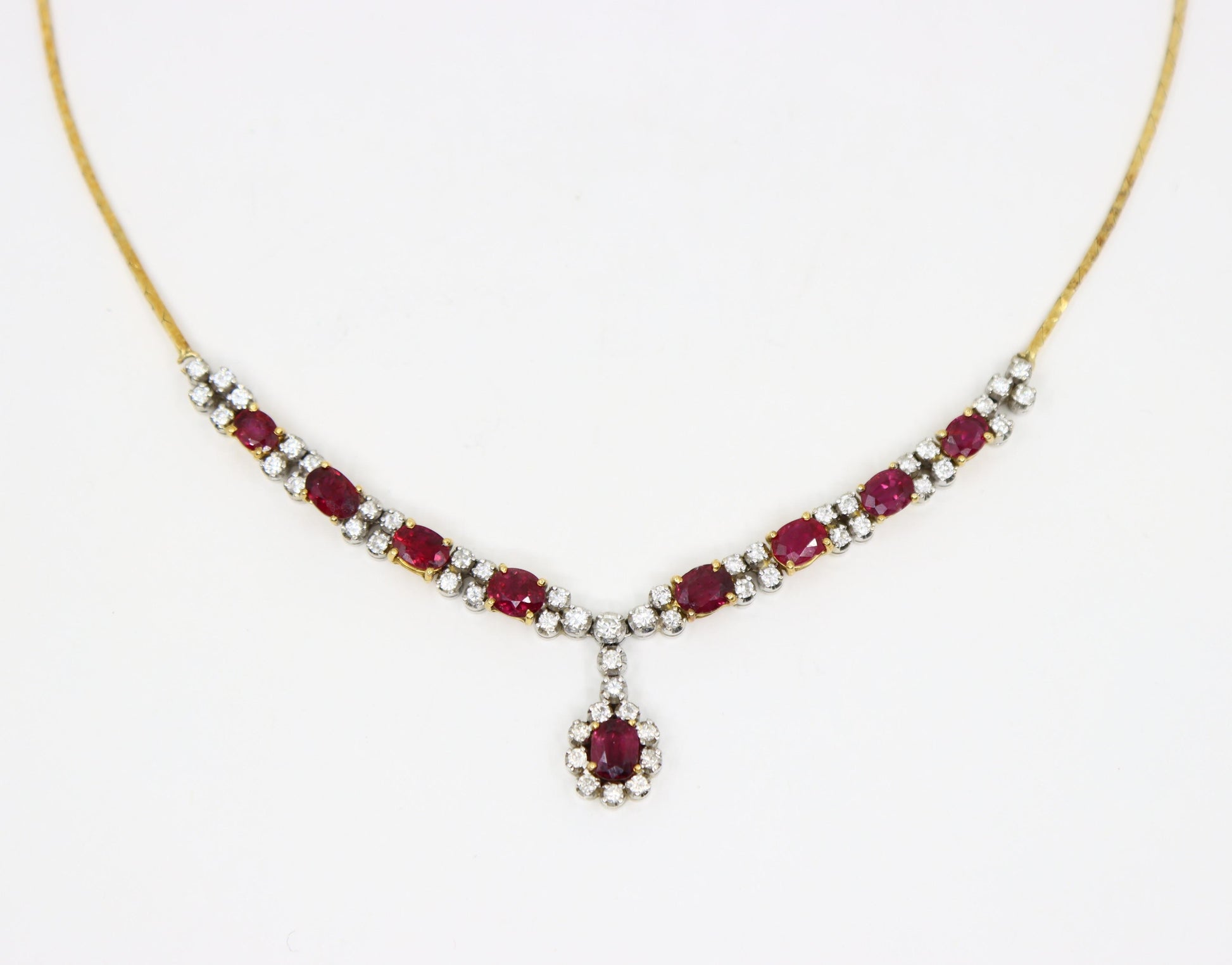Vintage 18K Gold Ruby Diamonds Necklace