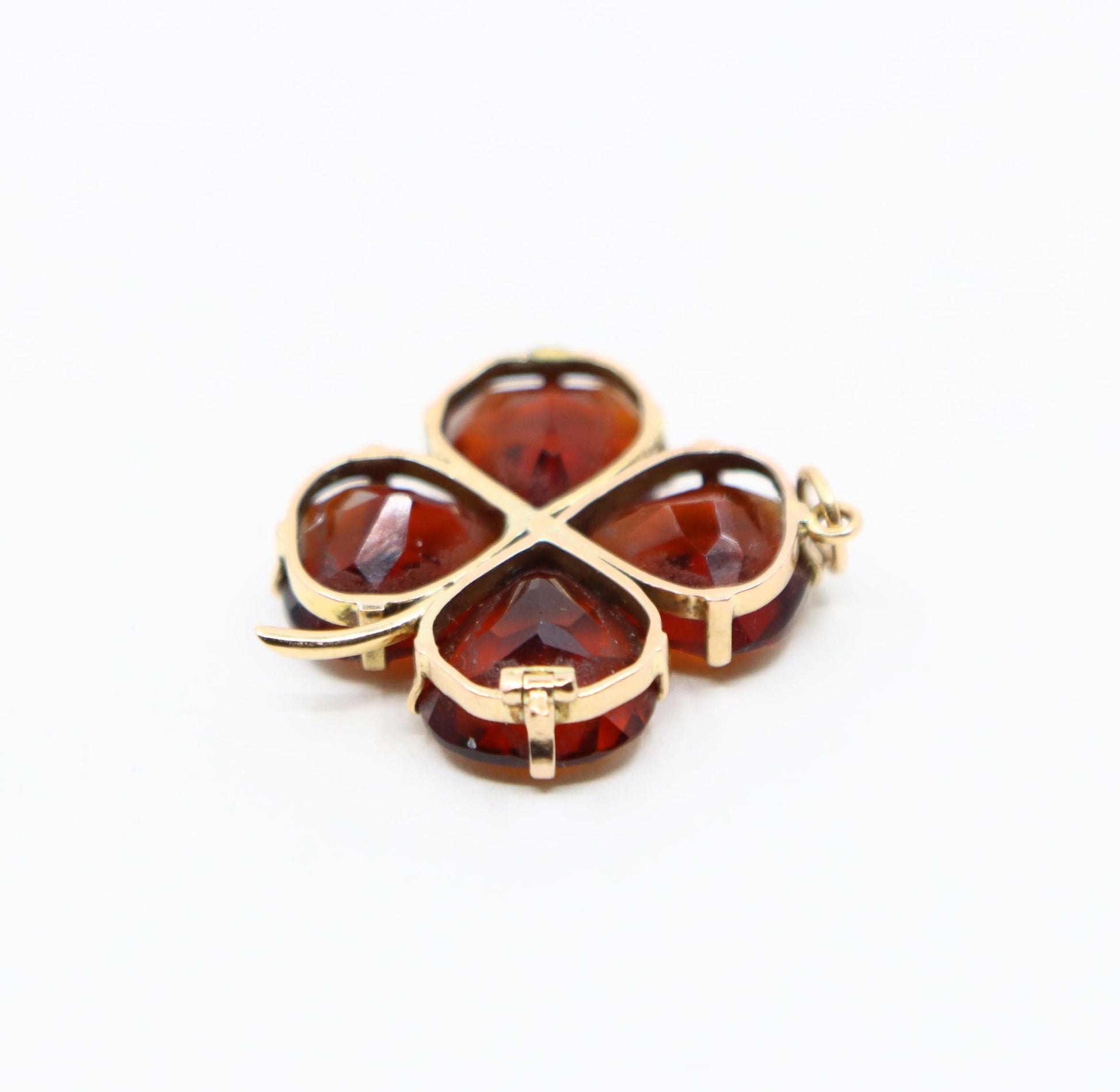 Vintage 14K Gold Garnet Four-Leaf Clover Pendant
